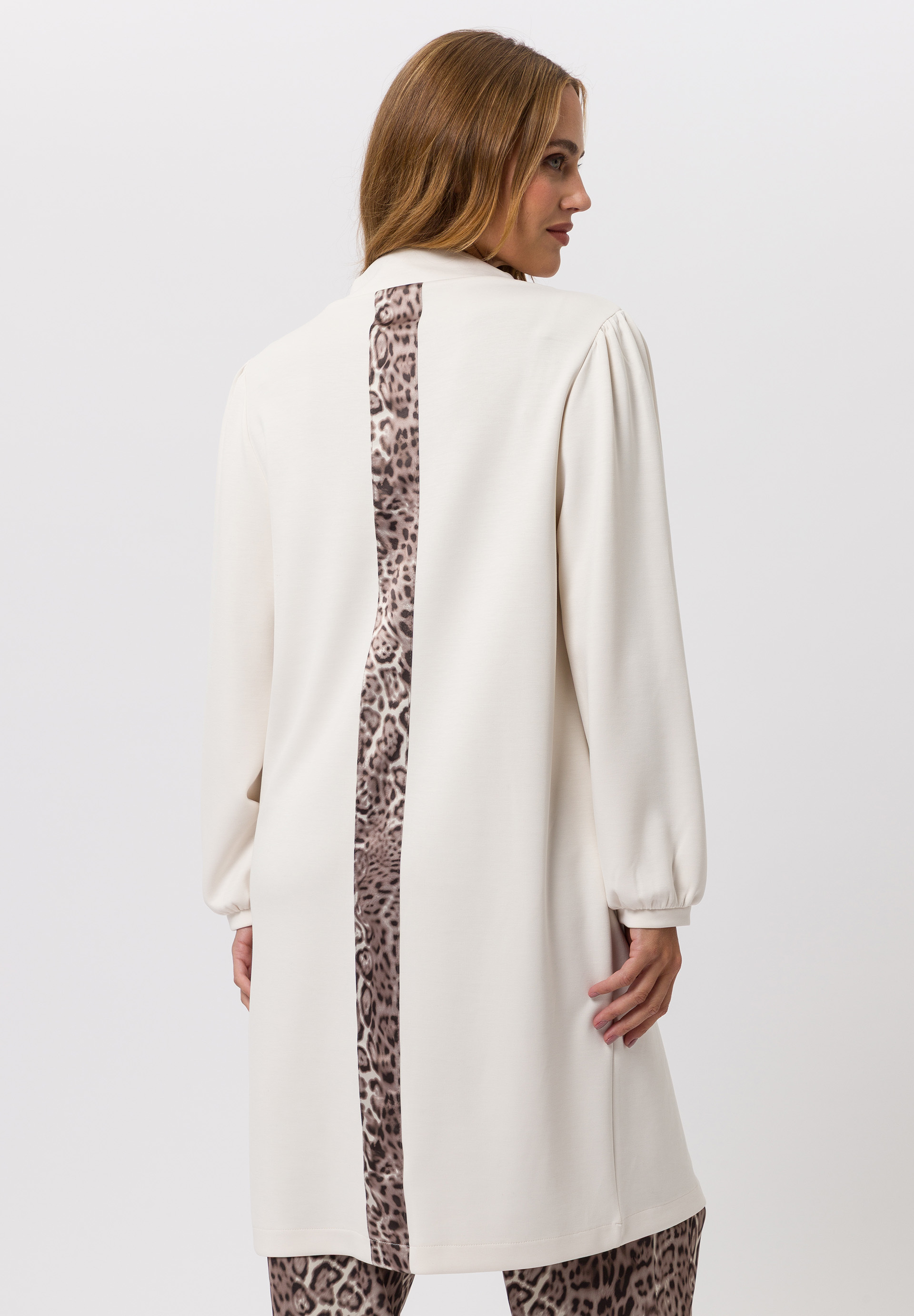 Kleid mit Rückendetail - Bild 2 Bekleidung, Mantel, Laborkittel, Langarm, Ärmel, Bekleidung, Mantel, Laborkittel, Langarm, Ärmel