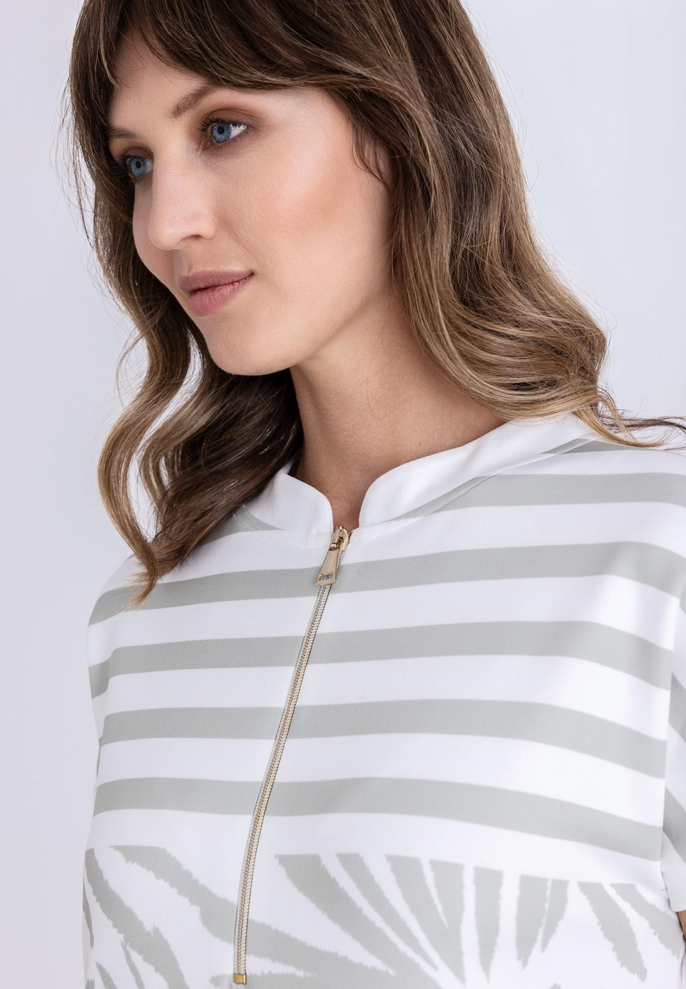 Streifen, Zipperhals, Streifenmuster, Bluse, Kragen, Stricktop, Zickzack Muster, Reißverschluss, Halbmondmuster, Lange Ärmel,  gestreift,  Reißverschluss,  Kragen,  hellgrau,  weiß