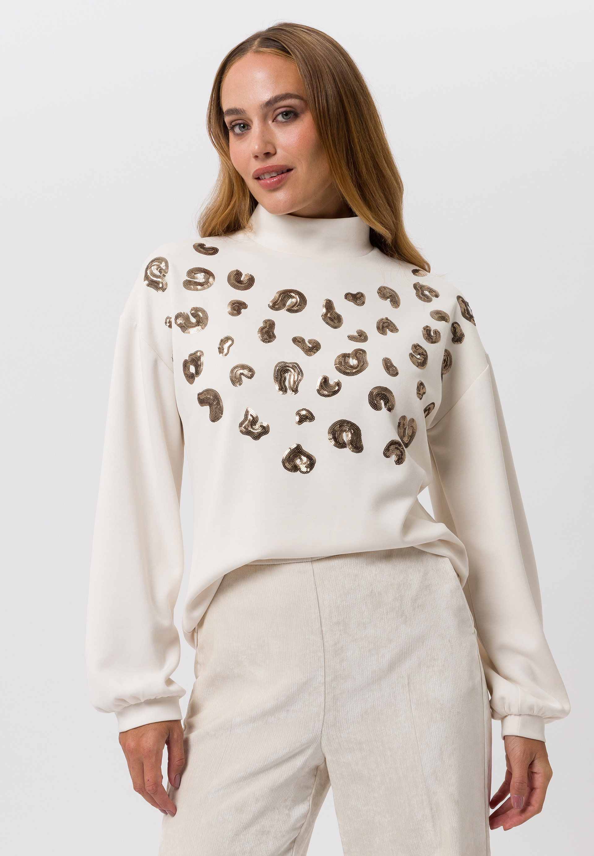 Shirt With sequin trim - Bild 1 Bluse, Langarm, Strickwaren, Pullover, Sweatshirt