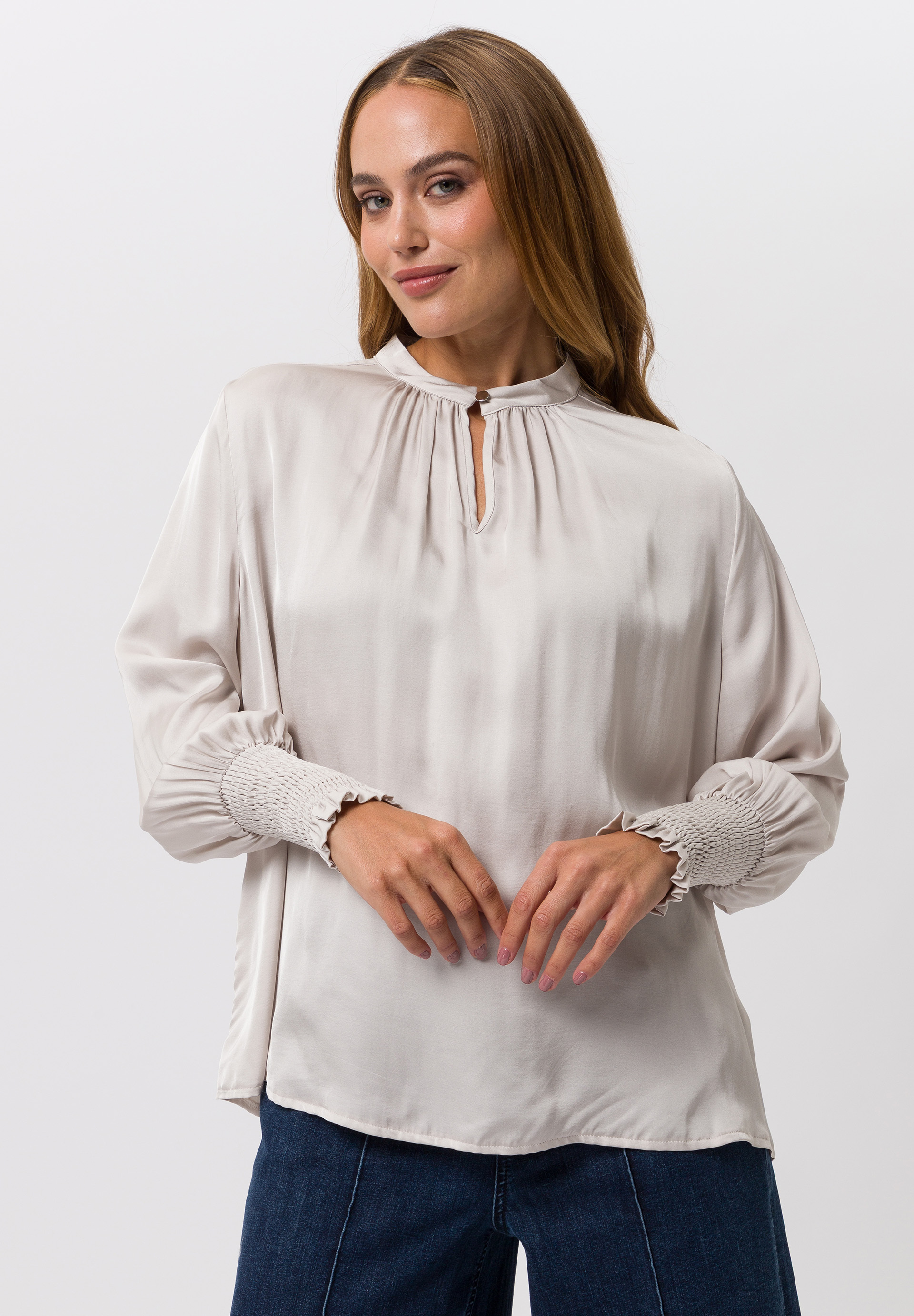 Bluse mit gesmokten Abschlüssen Bluse mit gesmokten Abschlüssen - Produktbild 1