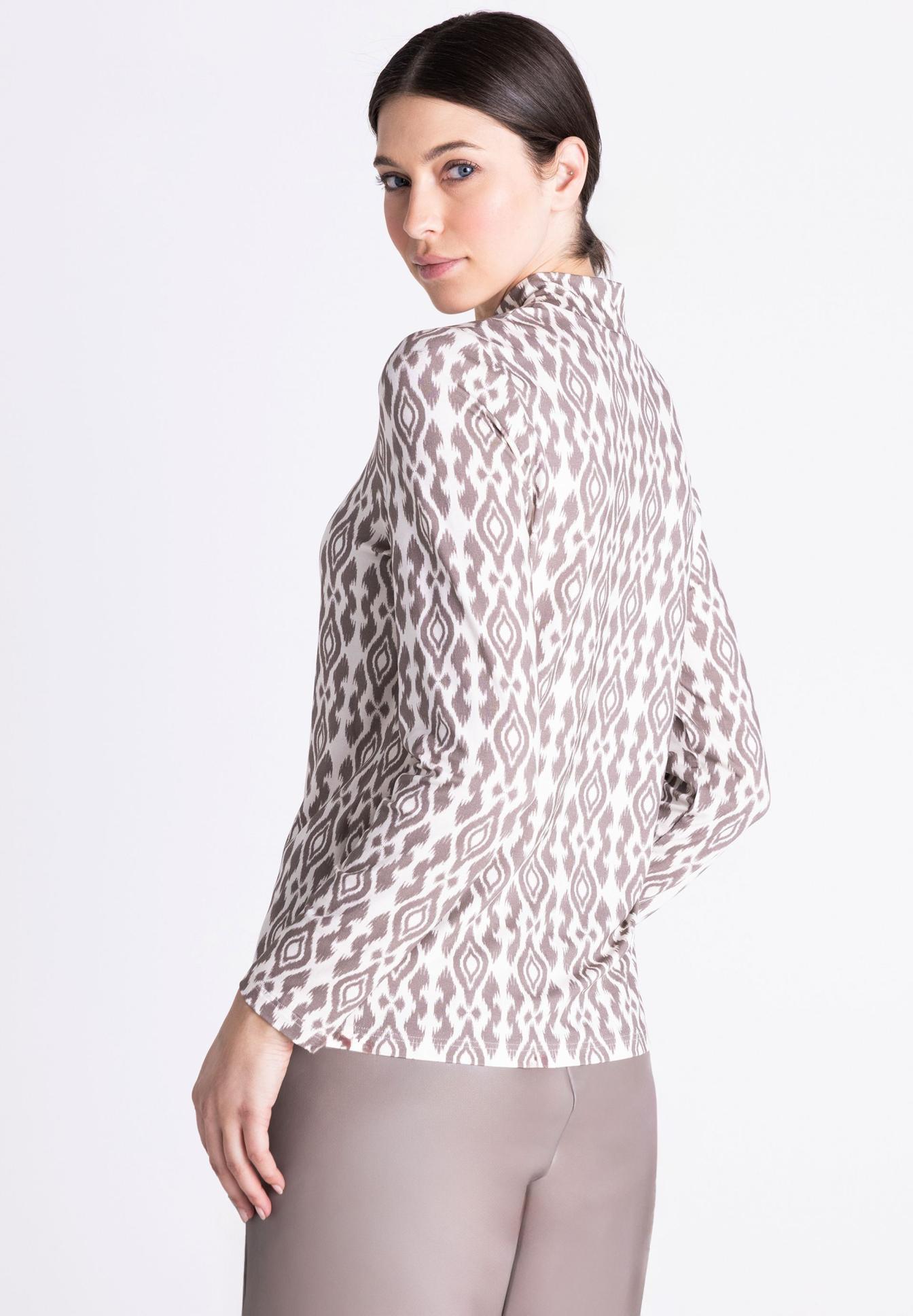 Tiered ivory, Gemustertes Top, Ikat-Print, Lange Ärmel, Hoher Kragen, Damenbluse, Mustergewebe, Langarm, Rundhalsausschnitt, Beige-Weiß, Polohemd, Ikat-Muster, Langarm, Glänzende Oberfläche, Beiger Ton