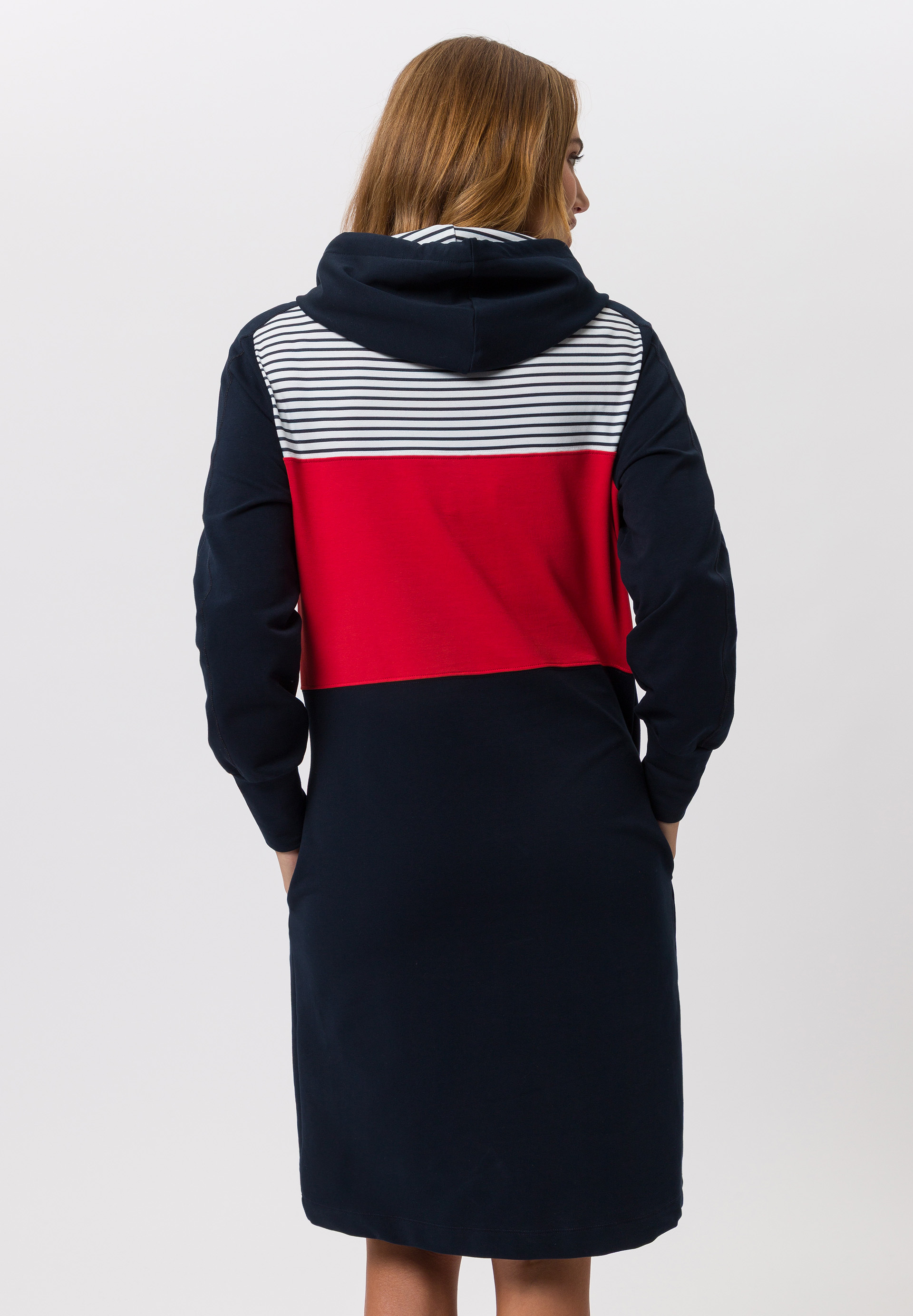 Kleid mit Statement-Print - Bild 2