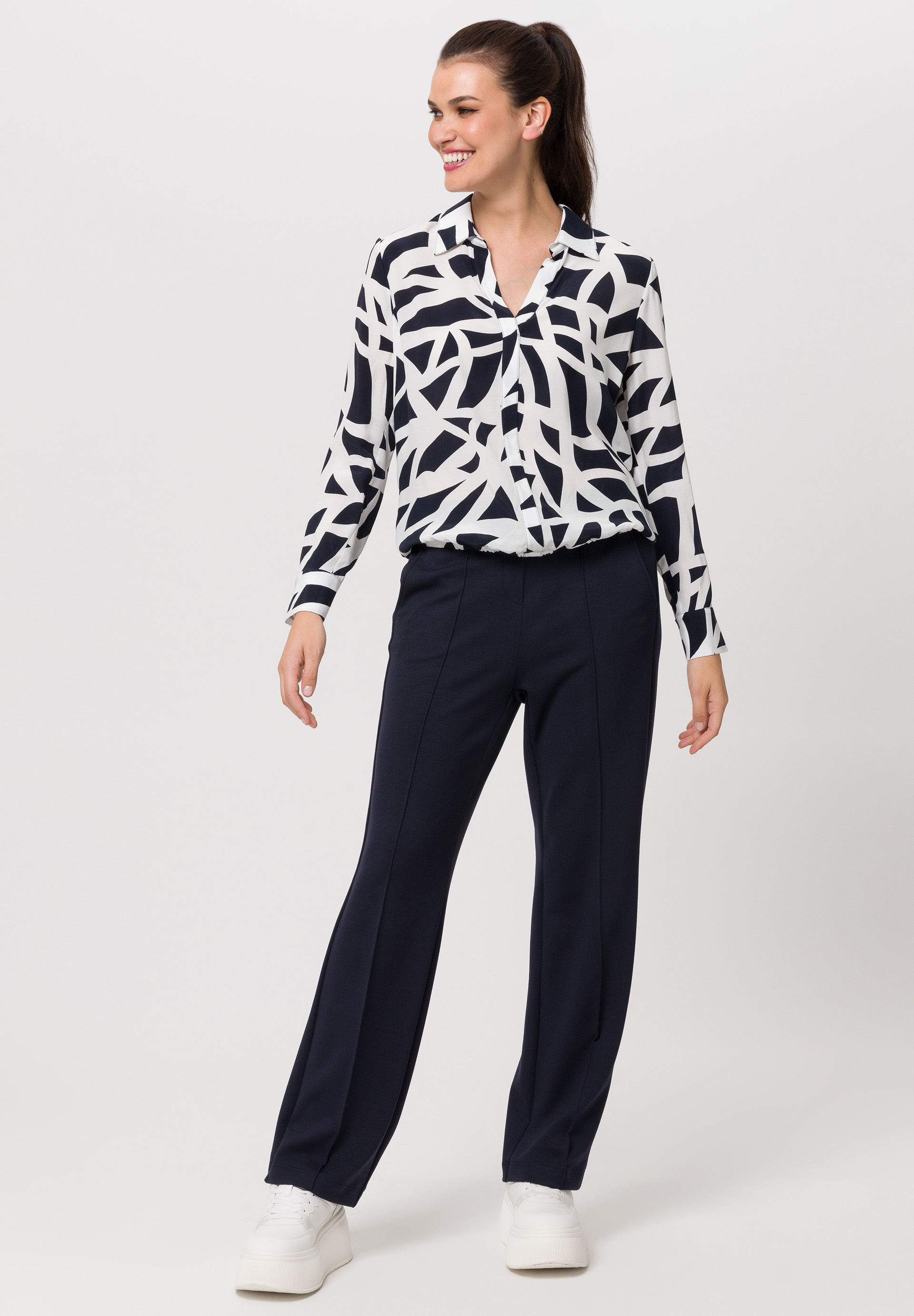 Blouse with all-over print - Product Image 2