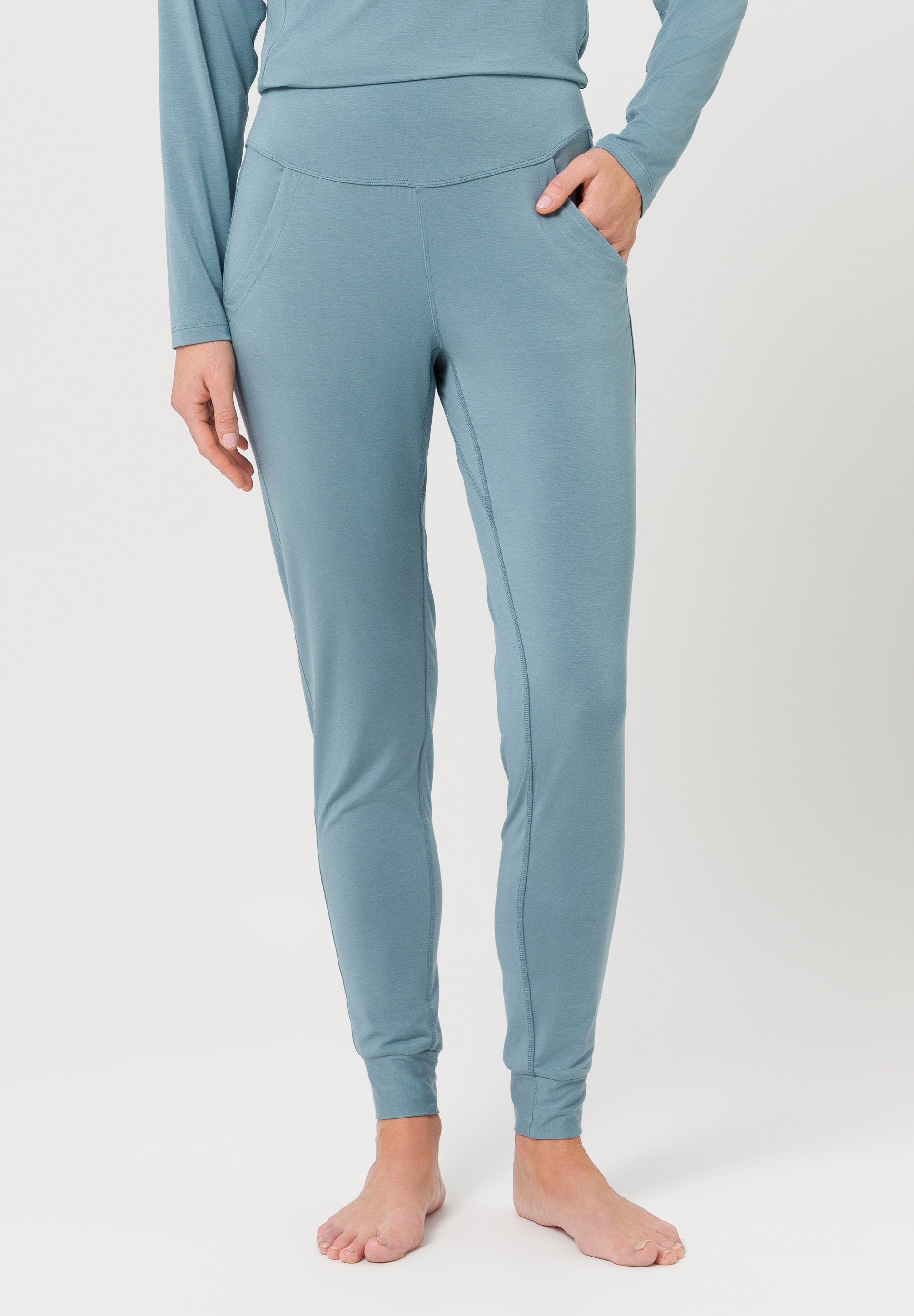 Schlafhose mit schmalem Bein aus hautsympatischem Jersey