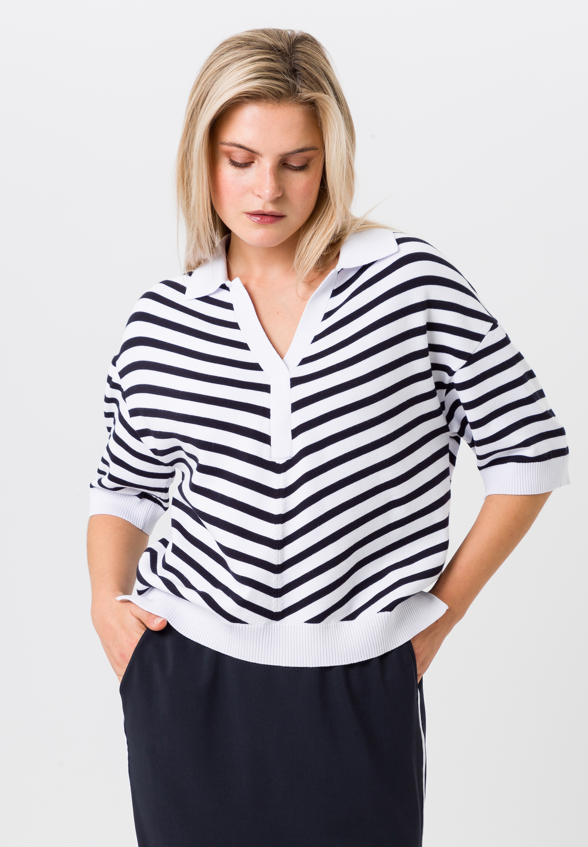 Strickshirt mit sportivem Kragen - Produktbild 1
