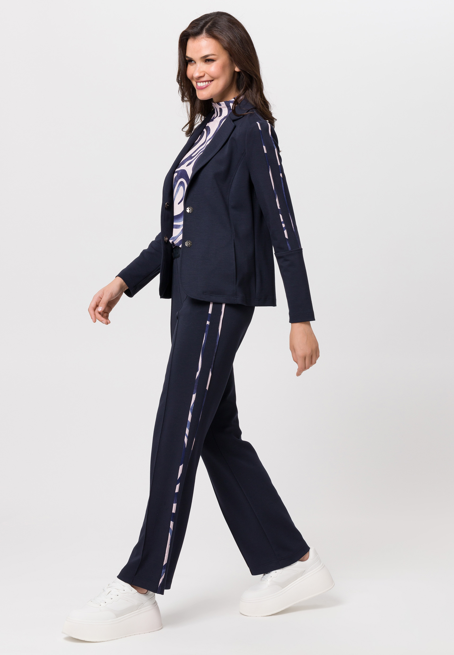 Hose mit gemusterten Kontrastpaspeln - Produktbild 2