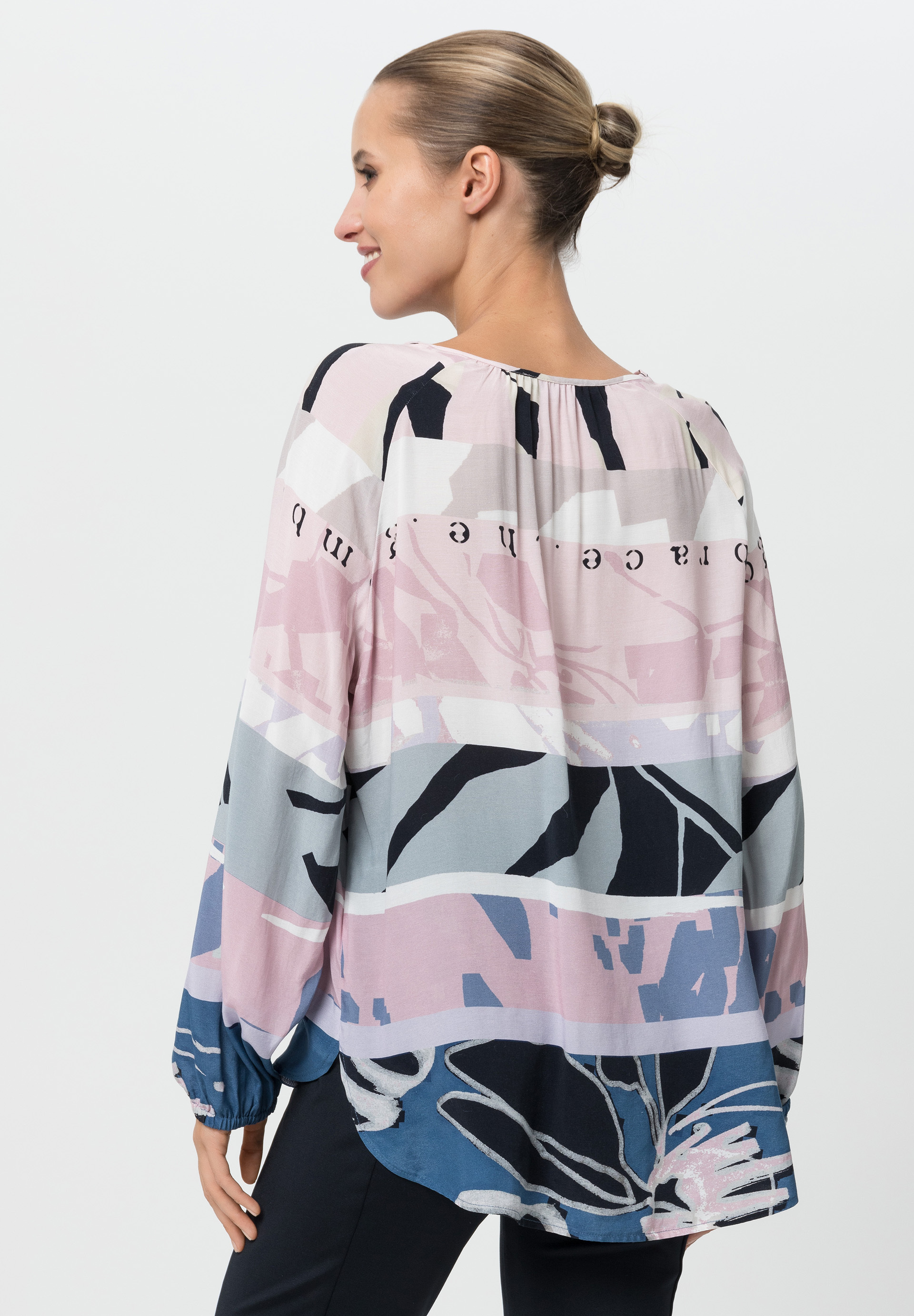 Slip blouse with all-over print - Bild 2
