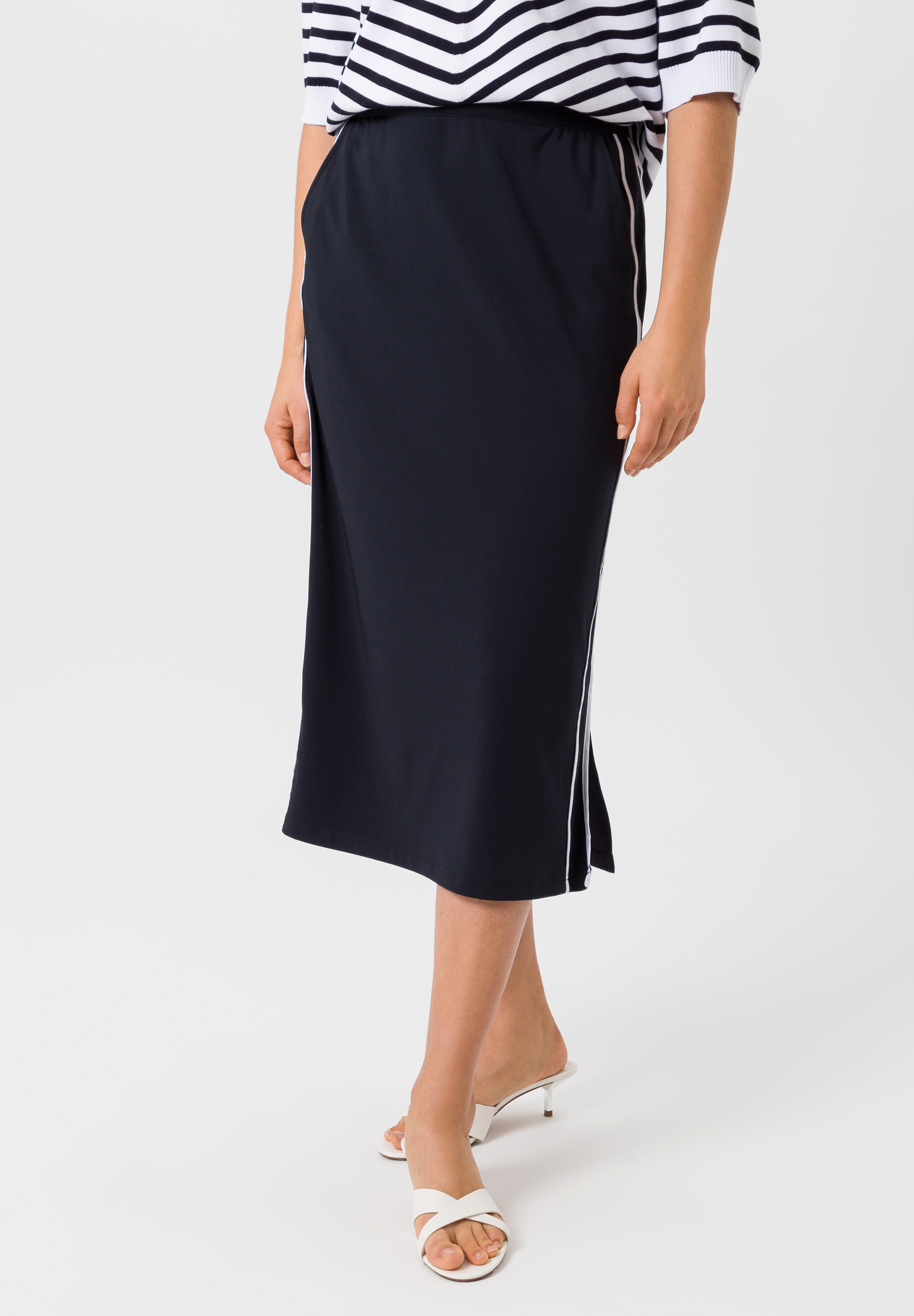 Pencil skirt with contrasting stripes Pencil skirt with contrasting stripes - Product Image 1