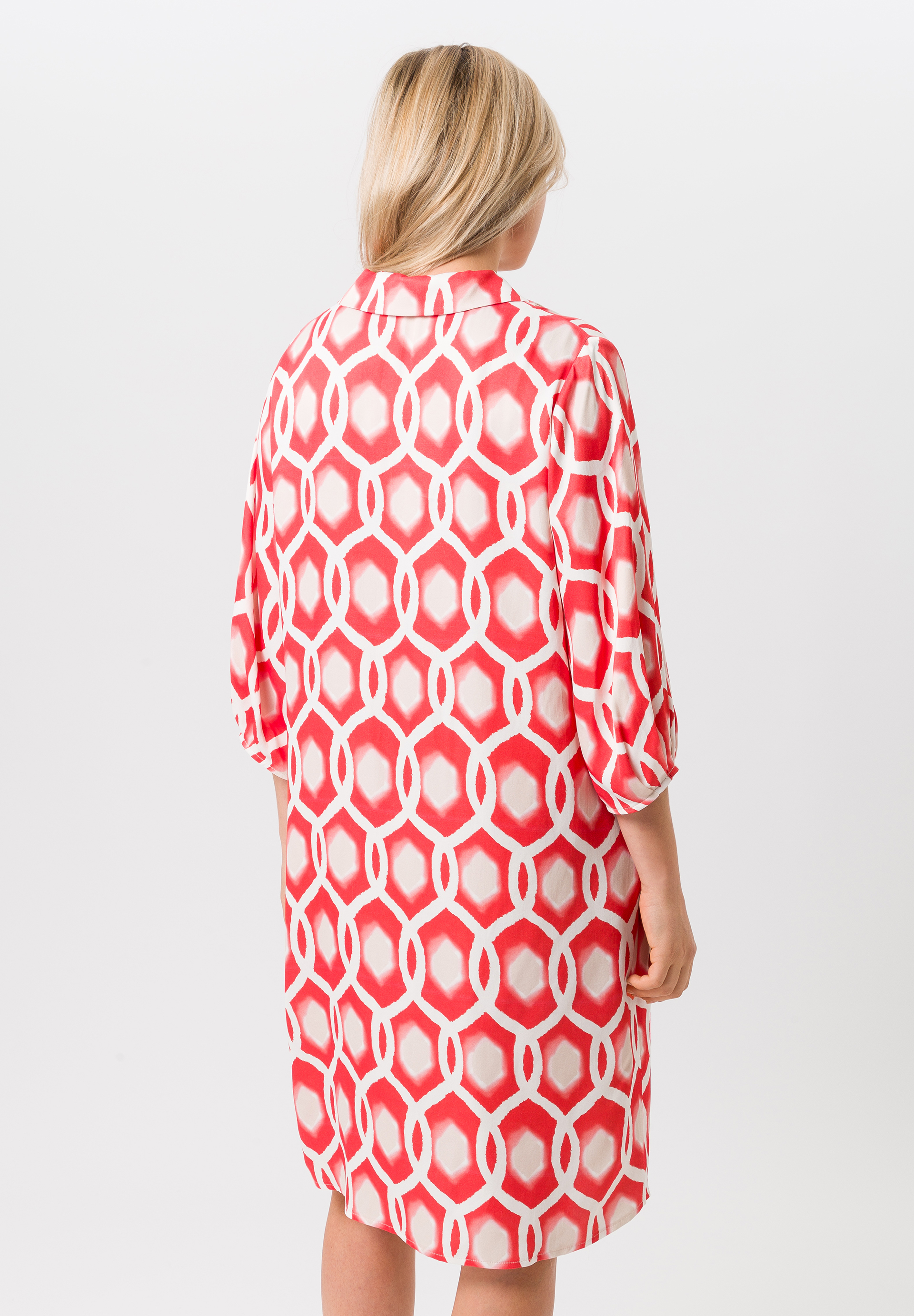 Kleid mit lässigem Print - Bild 2