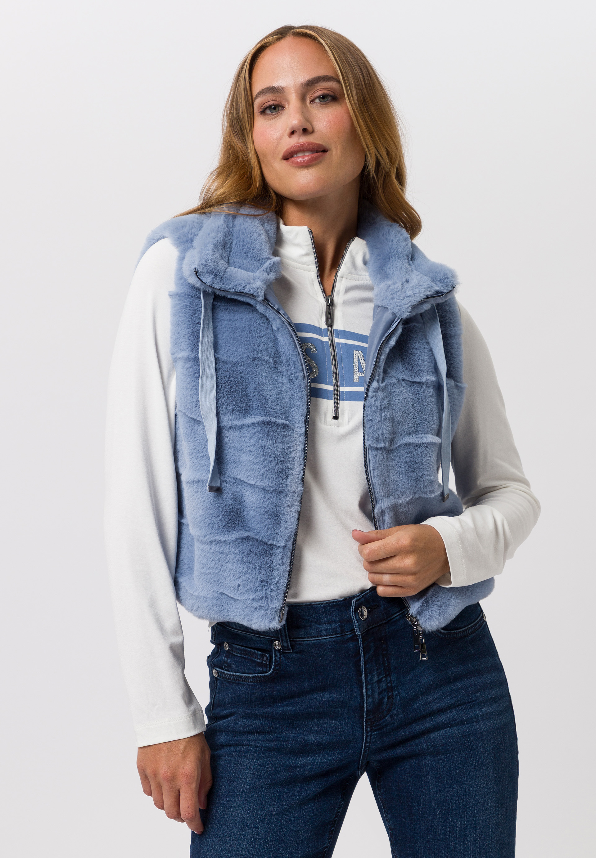 Weste mit kuscheligem Finish - Bild 1 Weste, Hosen, Mantel, Jacke, Pullover, Weste, Hosen, Mantel, Jacke, Pullover, Weste, Hosen, Mantel, Jacke, Pullover, Weste, Hosen, Mantel, Jacke, Pullover, Weste, Hosen, Mantel, Jacke, Pullover, Weste, Hosen, Mantel, Jacke, Pullover