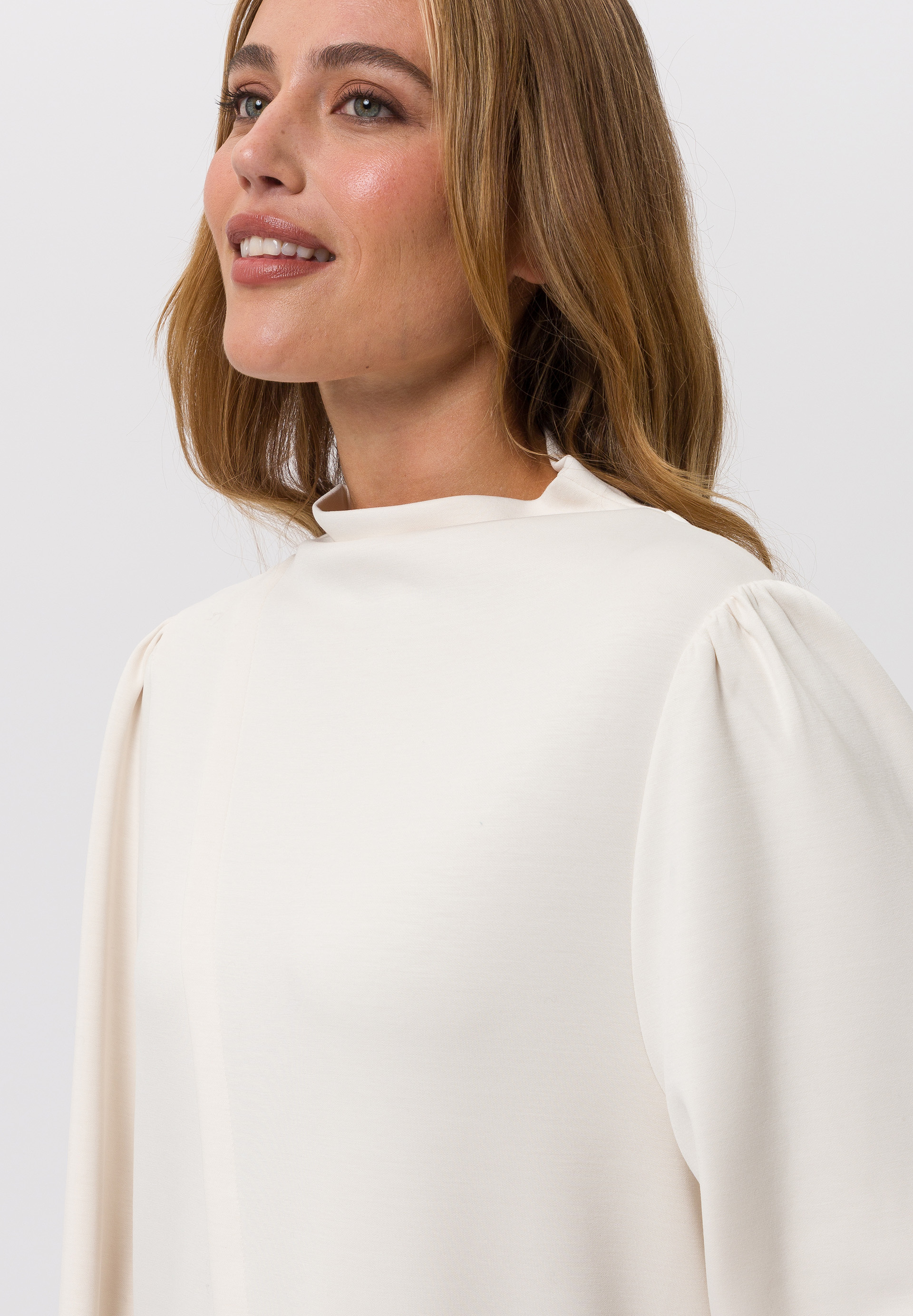 Dress With back detail - Bild 4 Bluse, Langarm, Erwachsener, Person, Frau, Bluse, Langarm, Erwachsener, Person, Frau