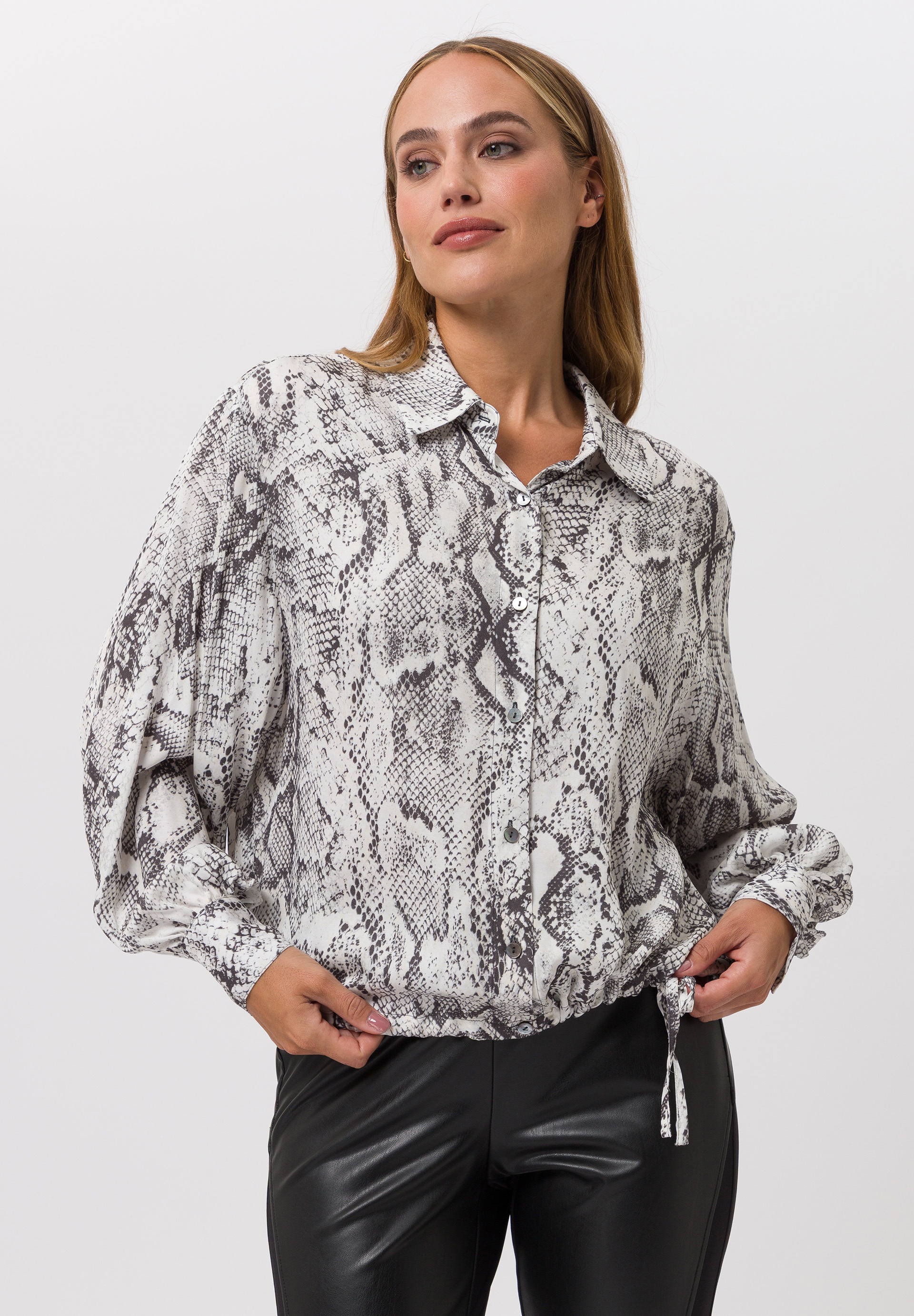 Bluse in markantem Print - Produktbild 1