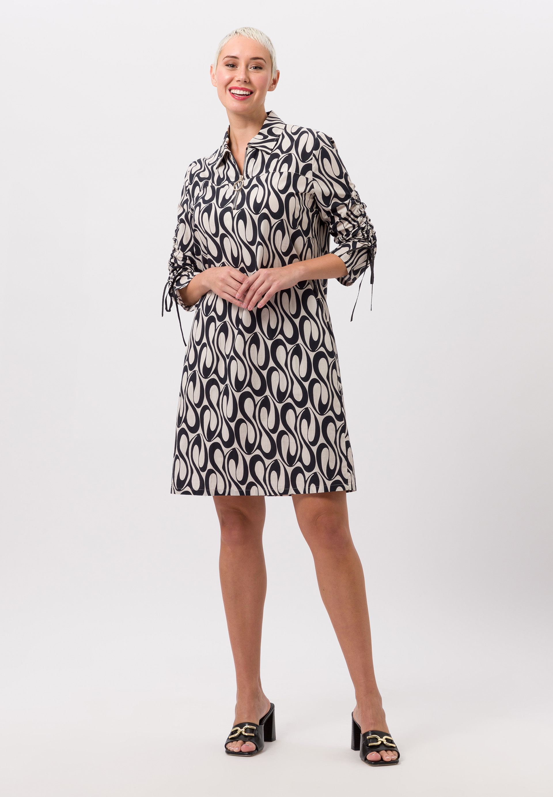 Kleid mit grafischem Alloverprint - Produktbild 2