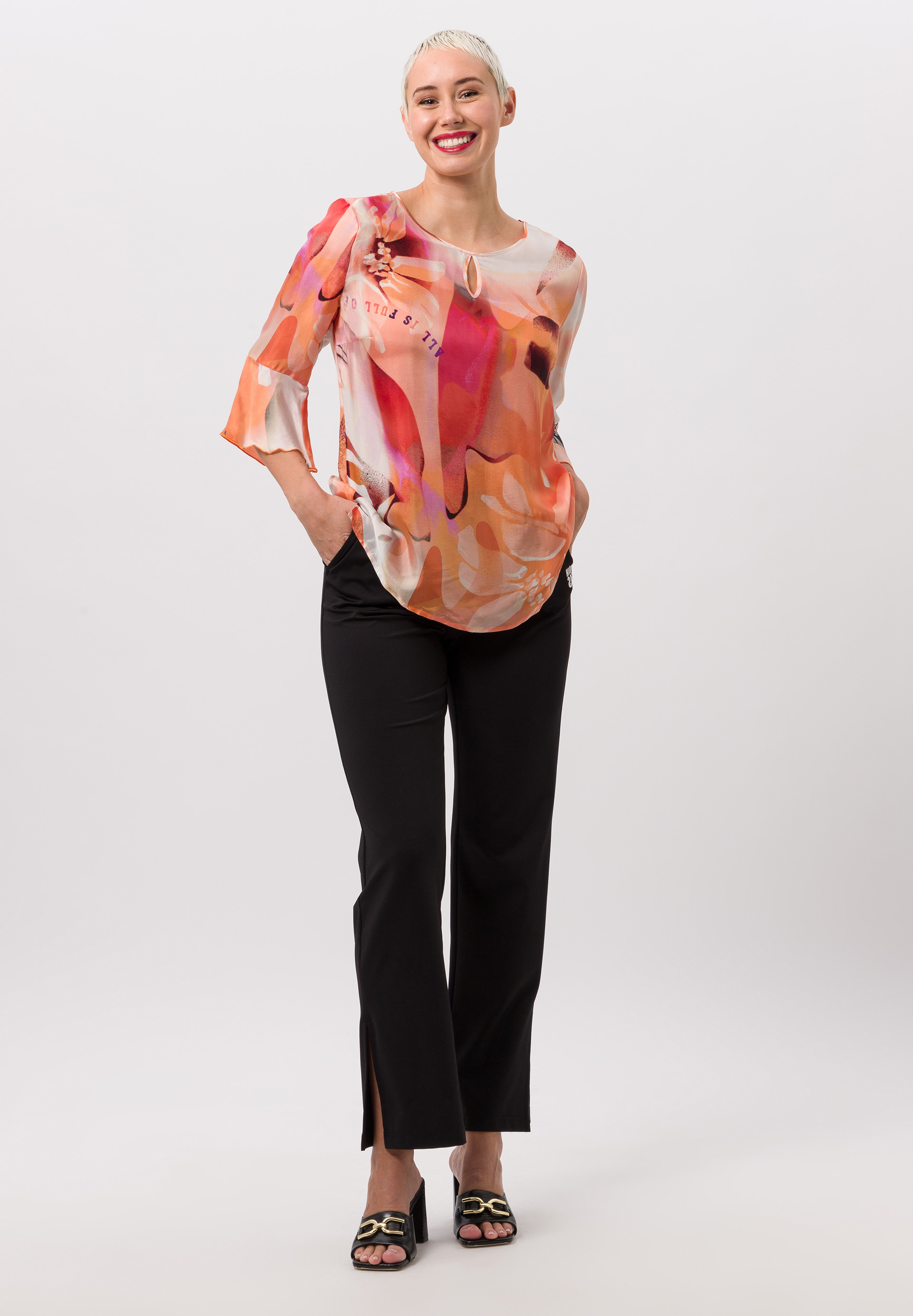 Bluse mit sommerlichem Alloverprint - Bild 3