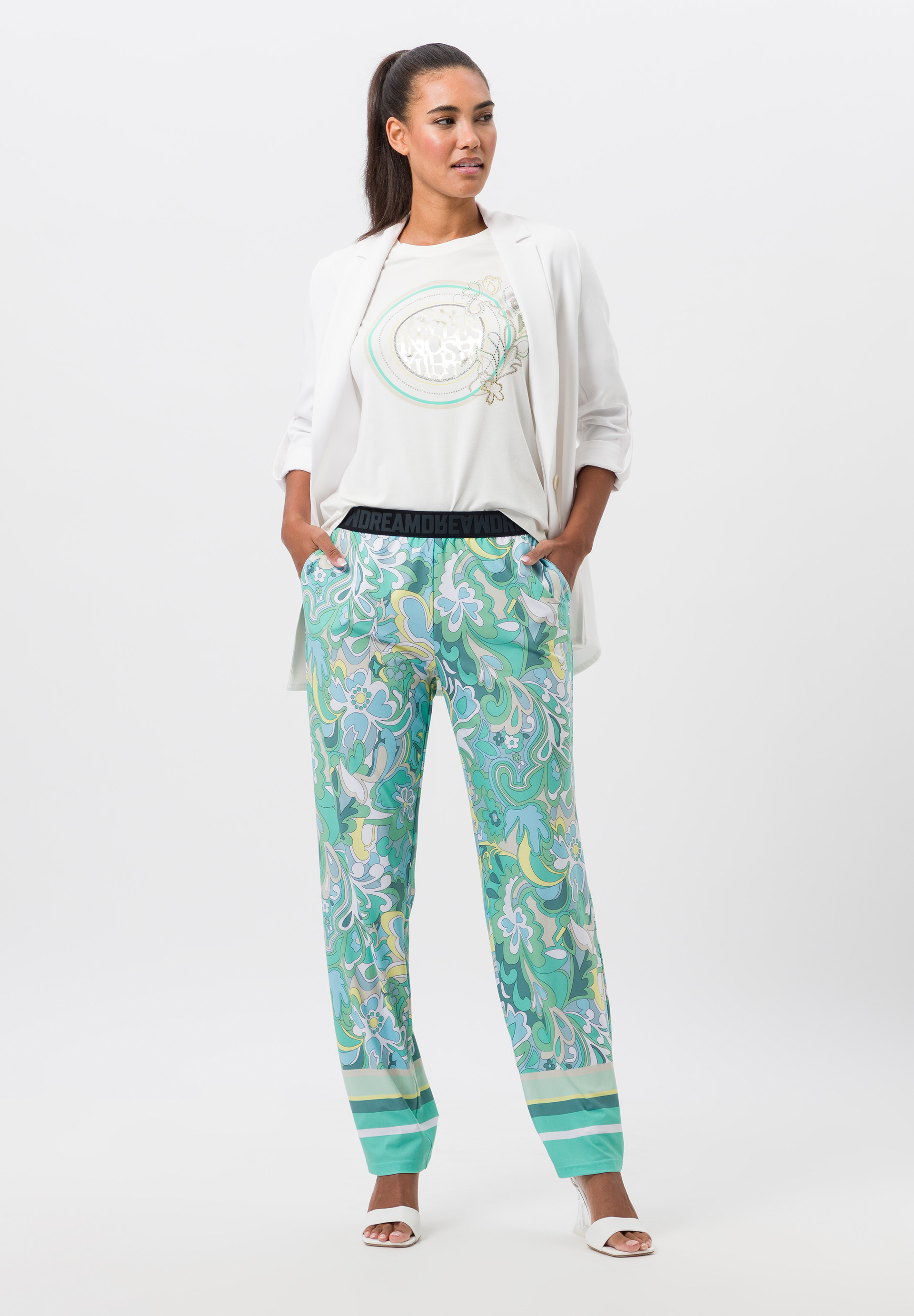 Shirt mit glitzernden Nieten - Produktbild 2