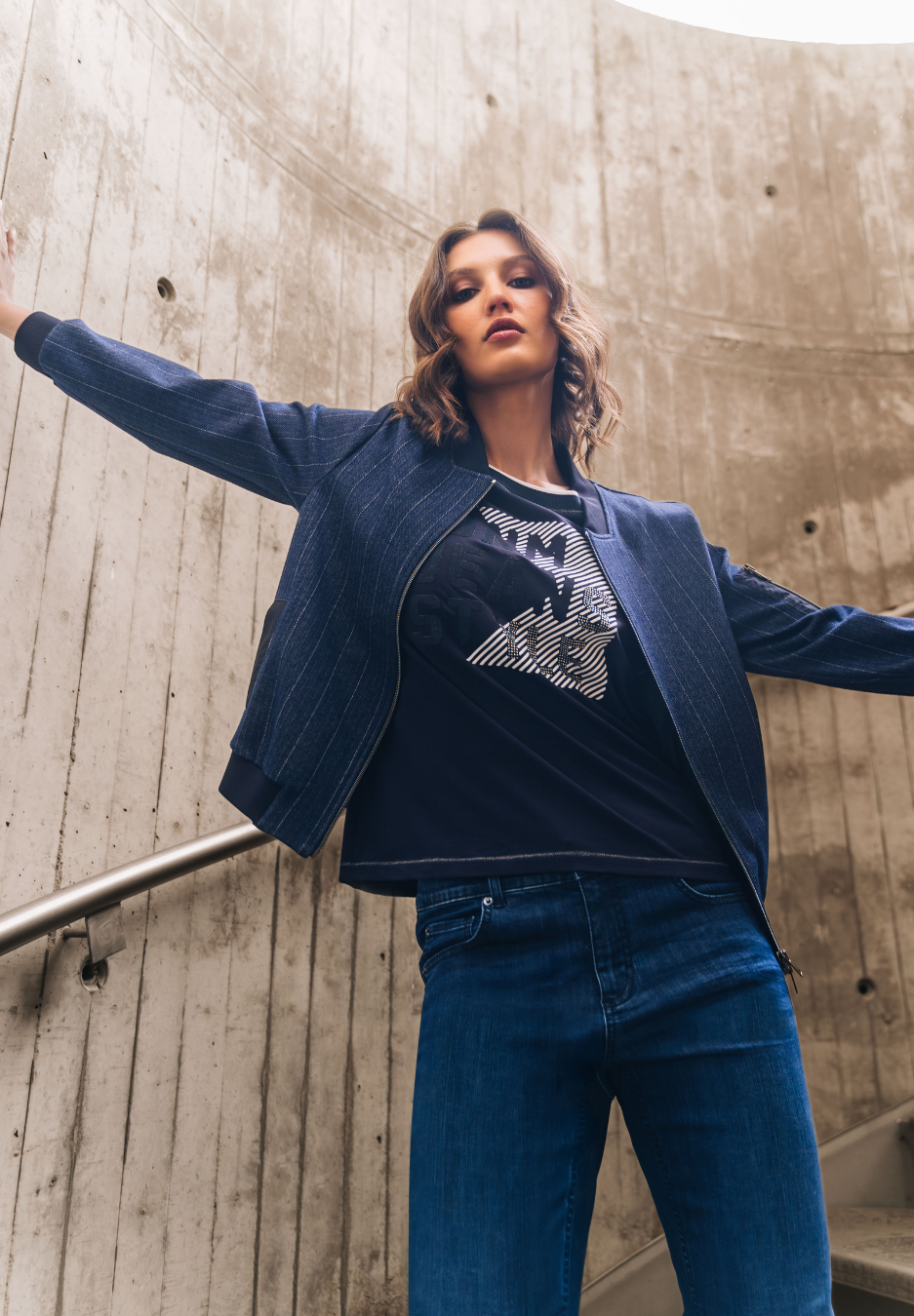 Hosen, Jeans, Langarm, Lächeln, Jacke