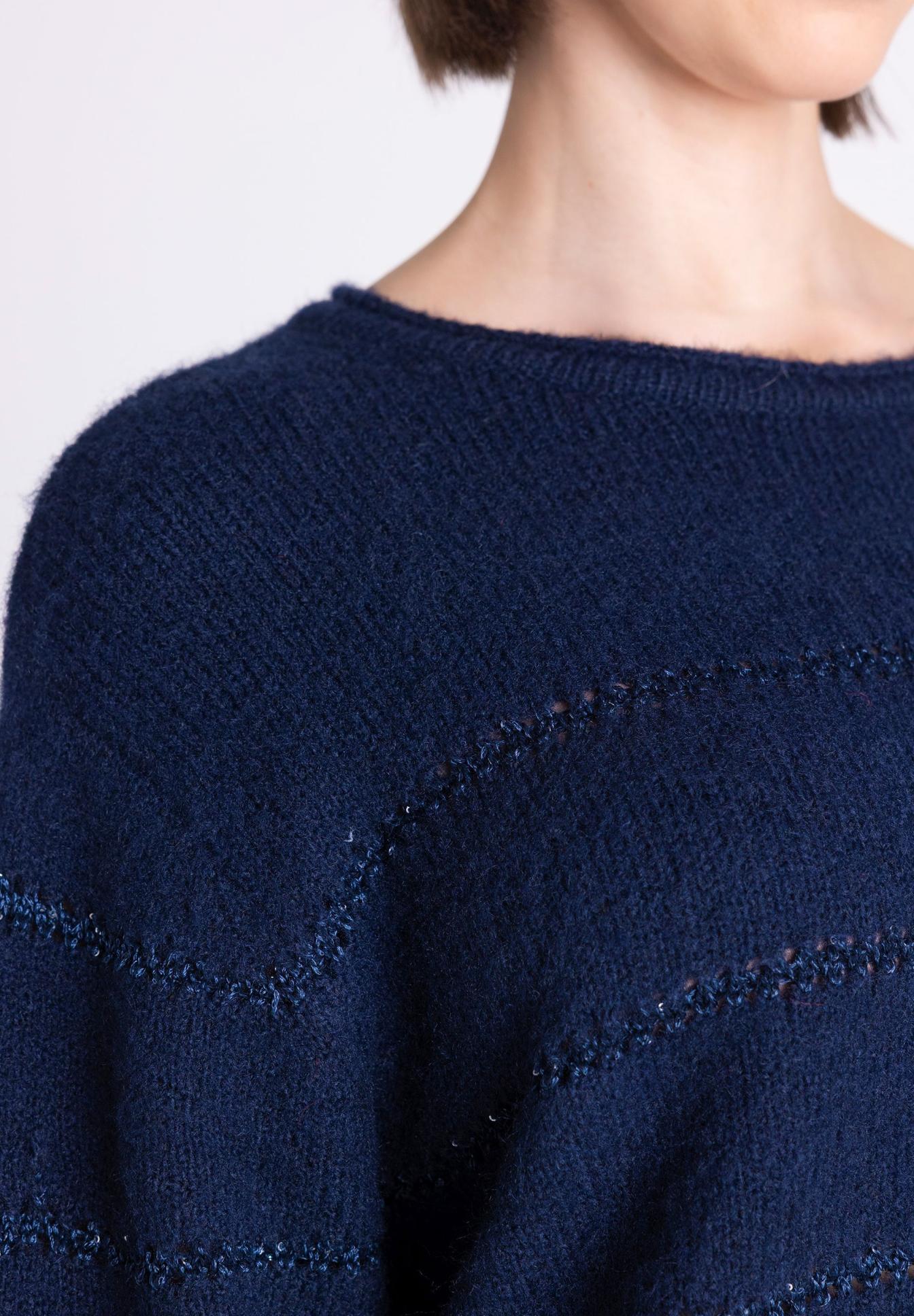 Hauptteil: Pullover, Farbton: Dunkelblau, Material: Wolle, Strickmuster: Glatt/Jaquard, Kragen: Rundhals, Wollpullover, dunkelblau, Kragenlos, Strickmuster, Oversize, Pullover, Strickjacke, Rundhalsausschnitt, Navy, Feiner Stich