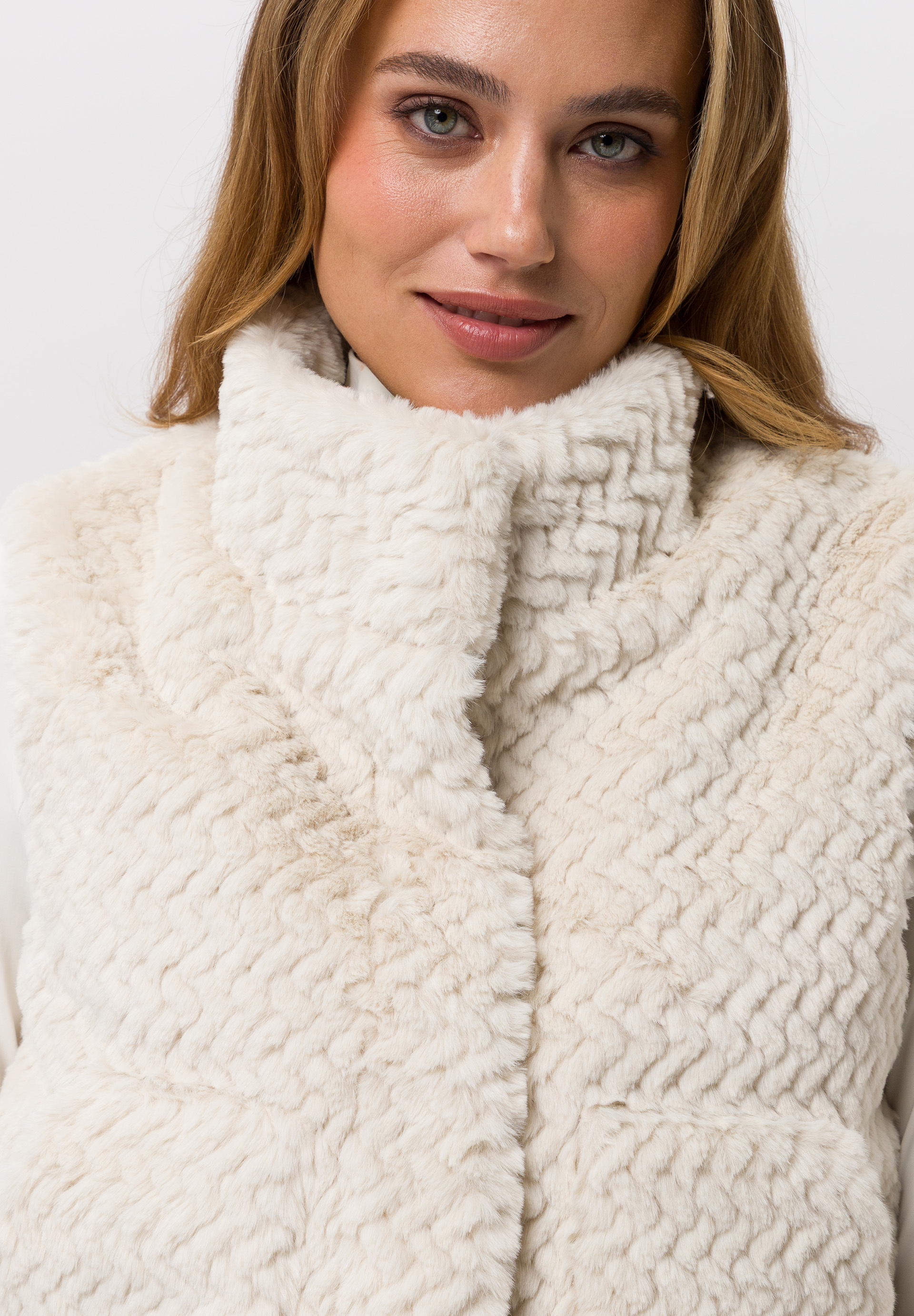 Bekleidung, Mantel, Strickwaren, Pullover, Pelz, Bekleidung, Mantel, Strickwaren, Pullover, Pelz, Bekleidung, Mantel, Strickwaren, Pullover, Pelz, Bekleidung, Mantel, Strickwaren, Pullover, Pelz