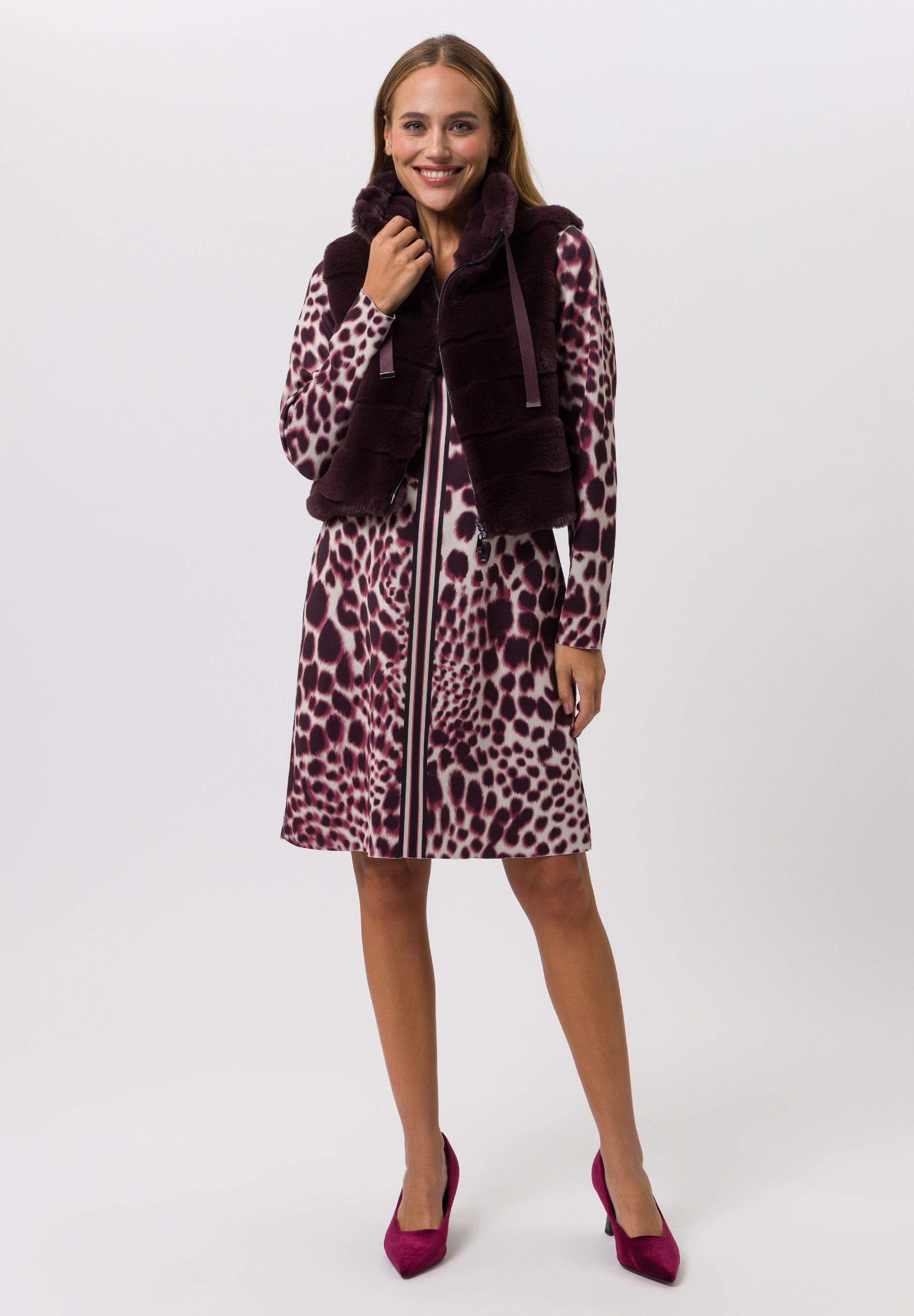 Mantel, Kleid, Langarm, Person, Frau