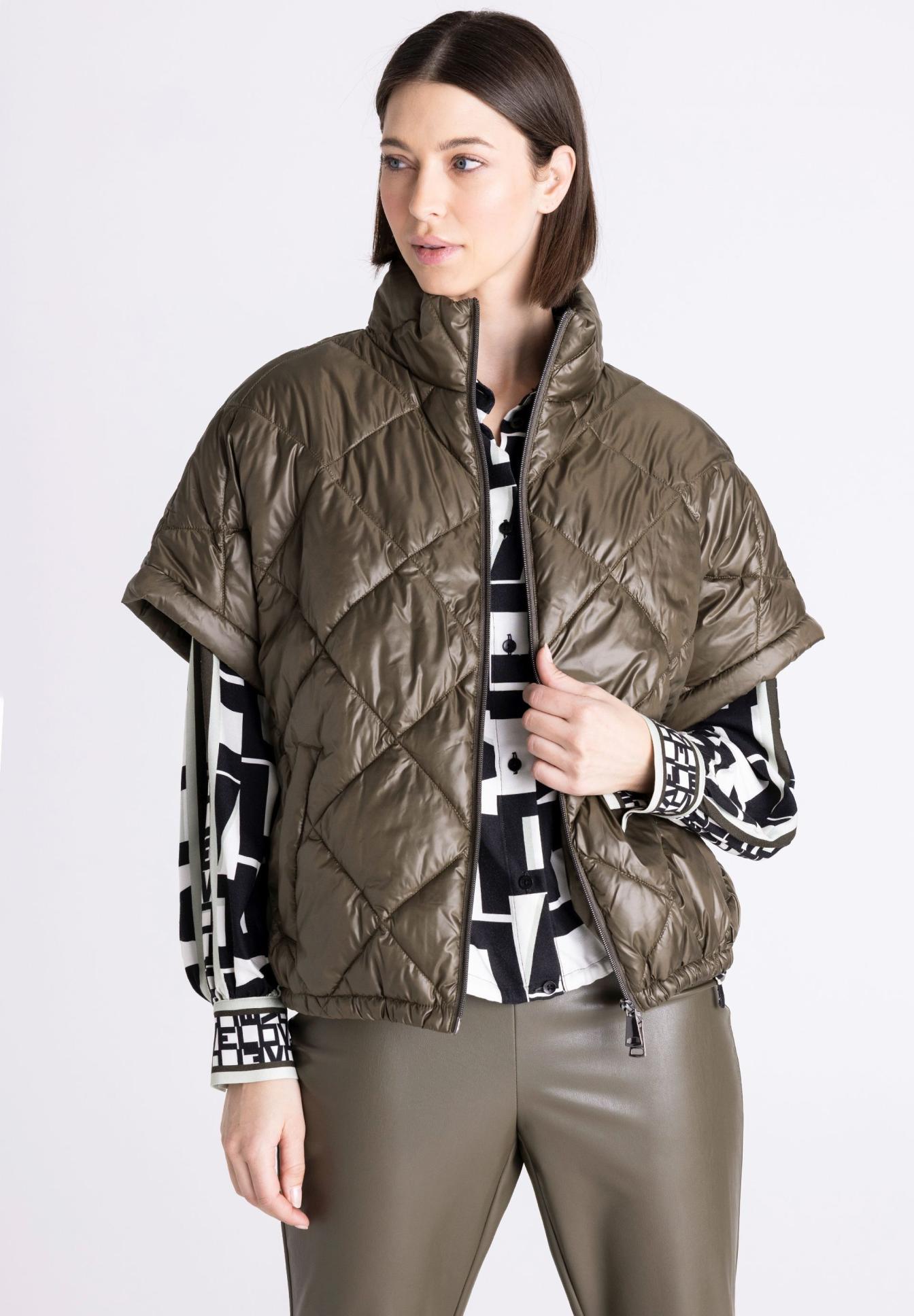 Pufferjacke, Quilted jacket, Geöltgrün, Short sleeves, Zipper front, Daunenjacke, Puffer, Weste, Khaki, Reißverschluss, Pufferjacke, Steppjacke, Reißverschluss, Khaki, kurze Ärmel,  quilted jacket, puffer, vest, olive, short-sleeve overlayer