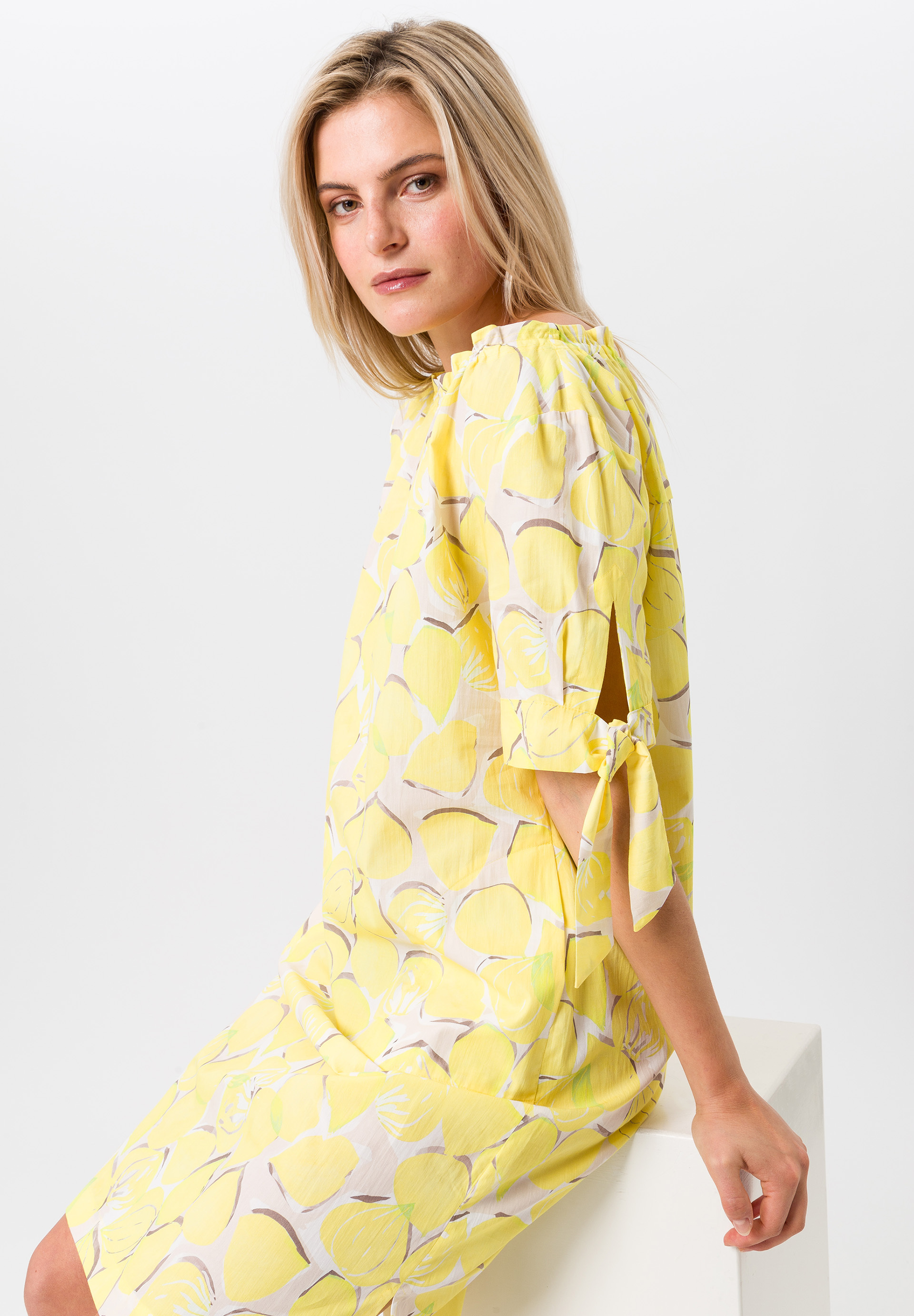 Kleid mit Bindeband-Ärmeln - Bild 4