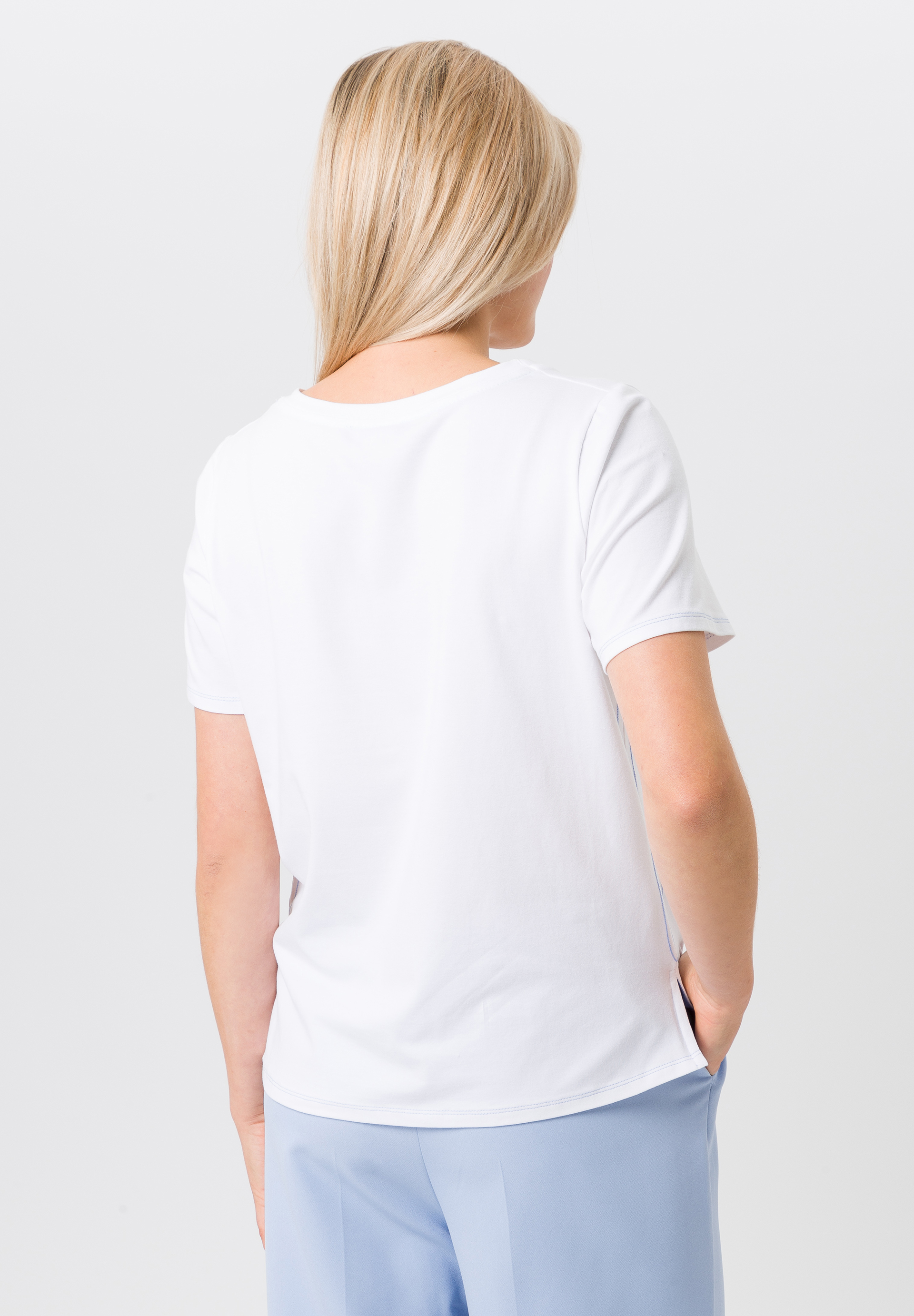 T-Shirt mit stilvollem Print - Bild 2