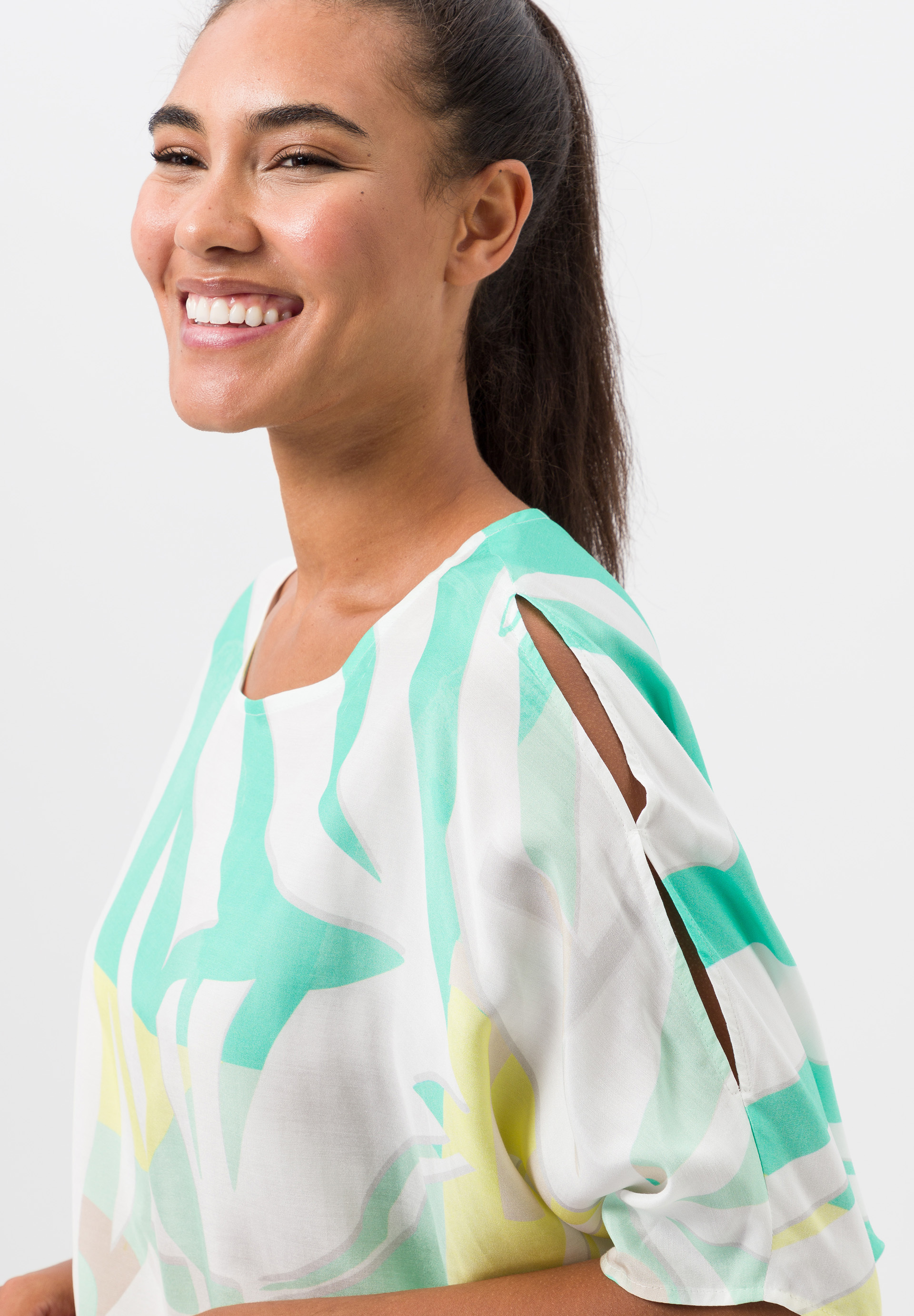 Kimonobluse mit raffinierten Cut-Outs - Bild 4