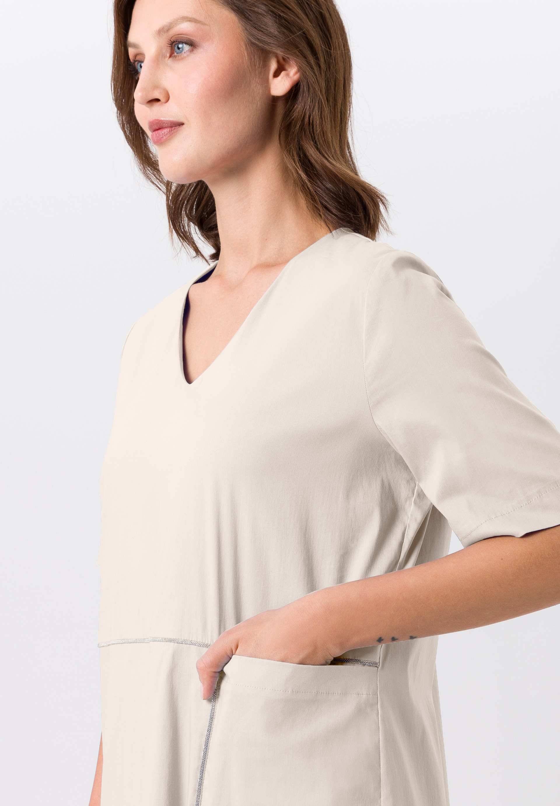 Kleid mit Glanzpaspel - Bild 4