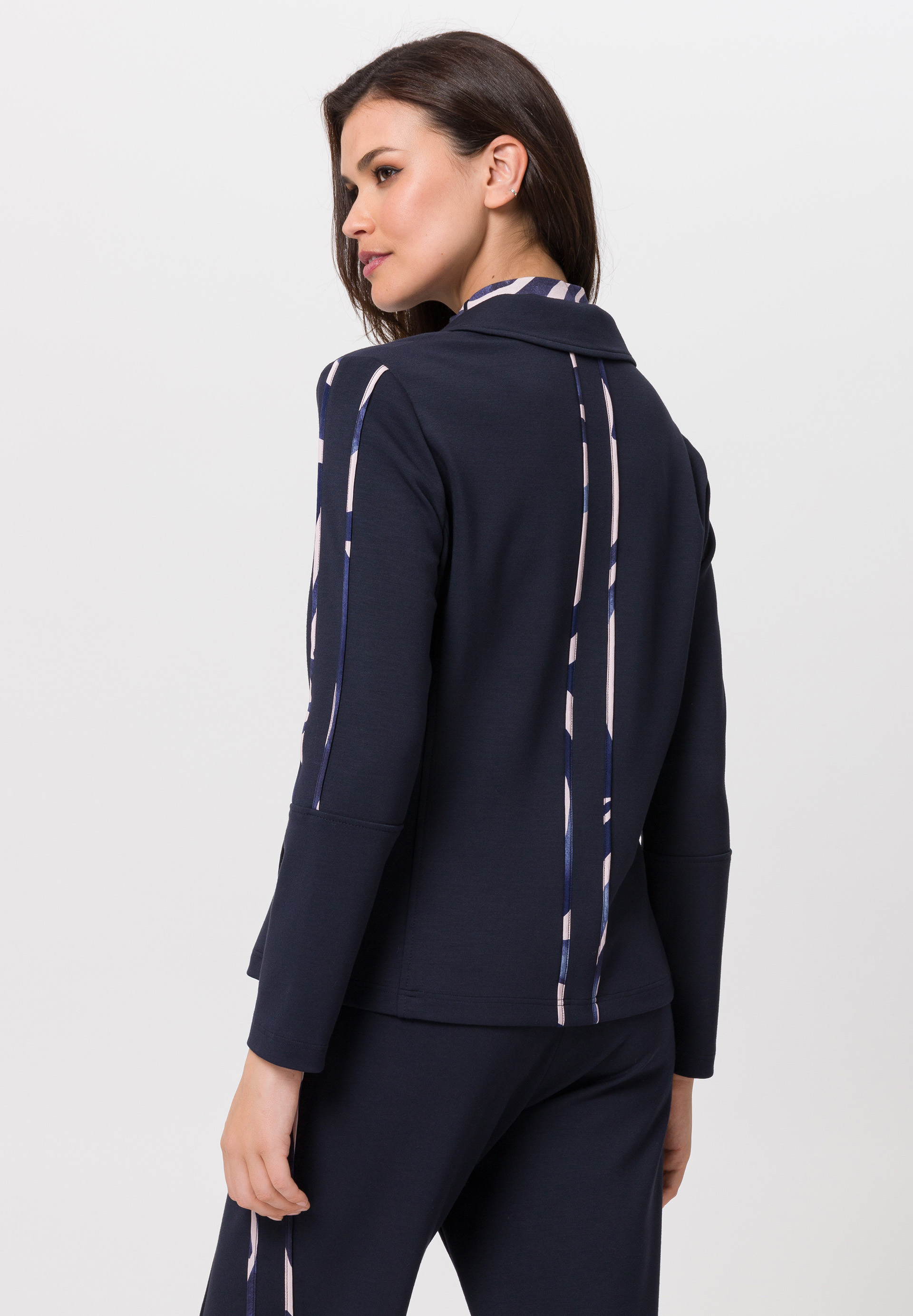 Blazer mit gemusterten Paspeln - Bild 2