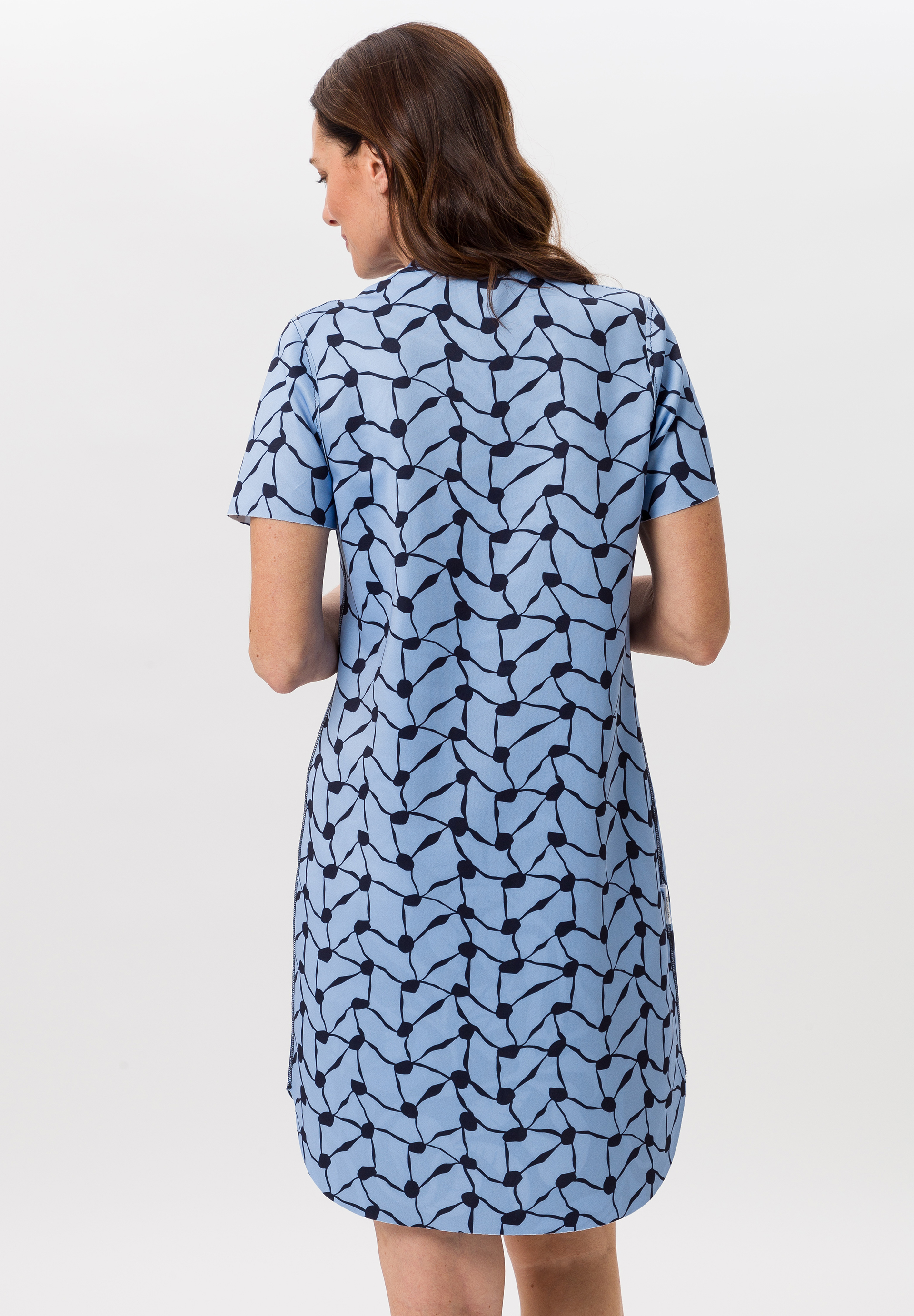 Wendekleid mit zwei Looks - Bild 4
