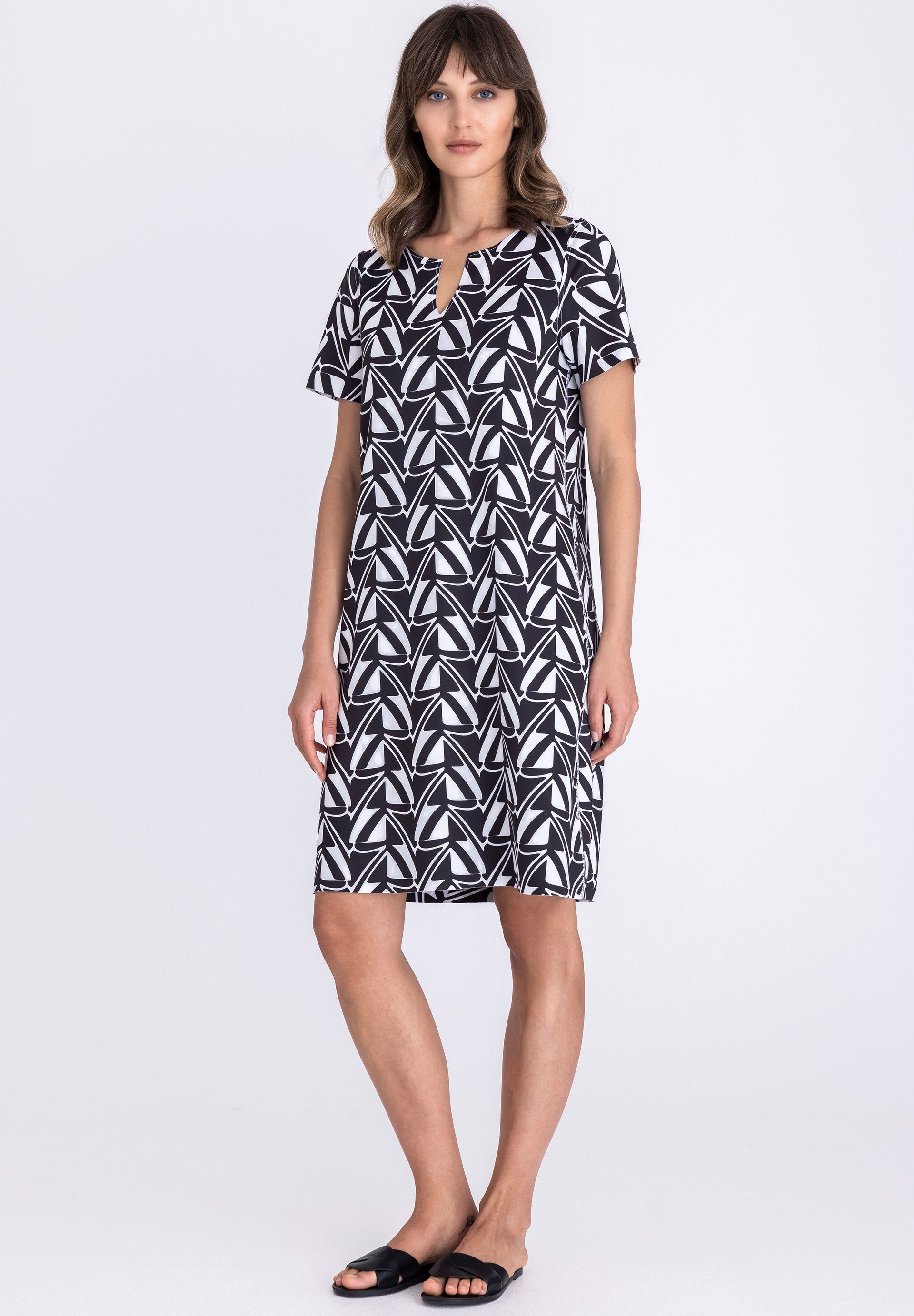 damenkleid, grau-schwarz, geometrischer print, kurzarm, strapazierfähig