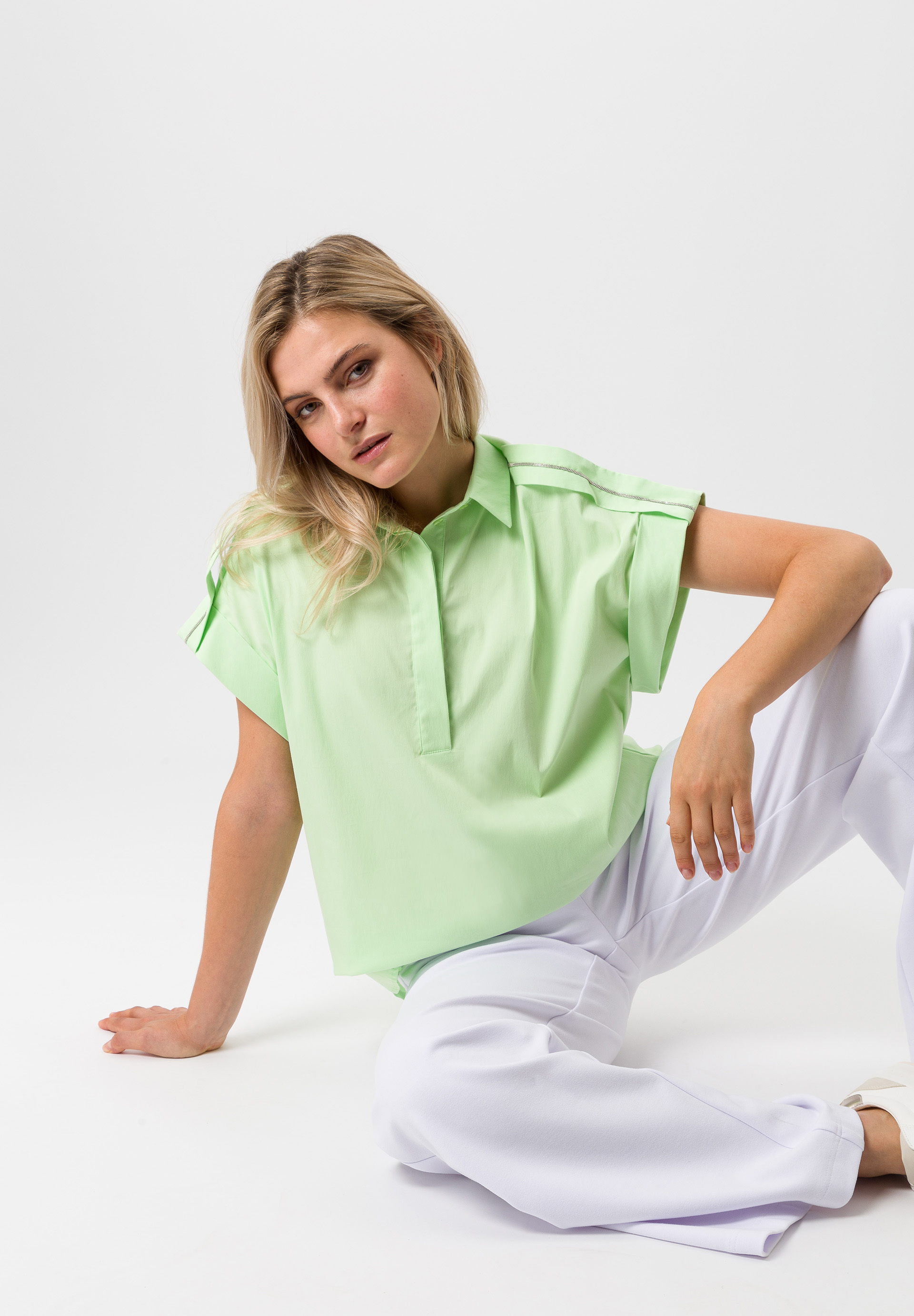 Bluse mit Schulterriegeln - Bild 4