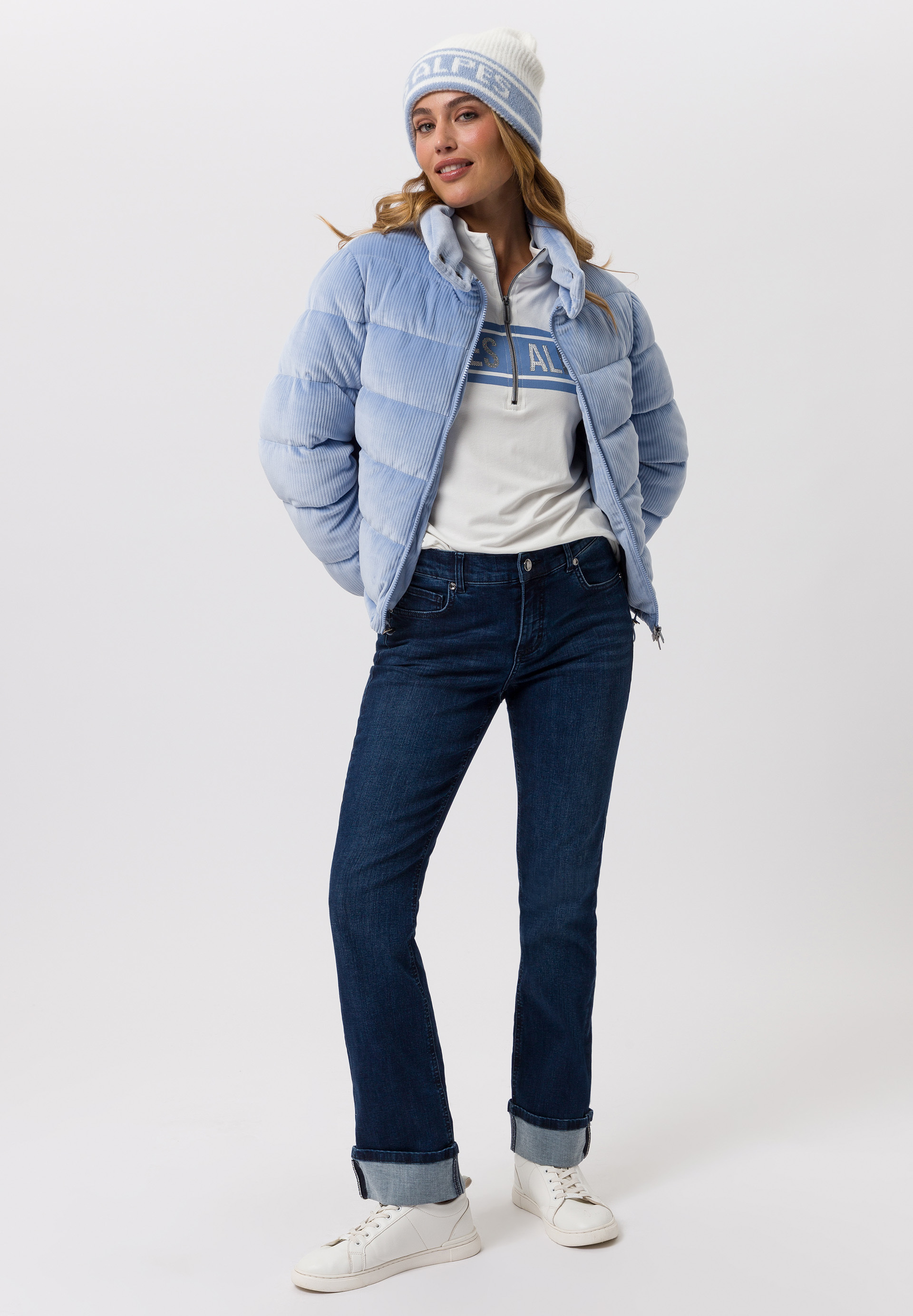 Shirt mit Glitzer-Schriftzug - Bild 3 Hosen, Mantel, Jeans, Jacke, Person, Hosen, Mantel, Jeans, Jacke, Person, Hosen, Mantel, Jeans, Jacke, Person, Hosen, Mantel, Jeans, Jacke, Person, Hosen, Mantel, Jeans, Jacke, Person, Hosen, Mantel, Jeans, Jacke, Person