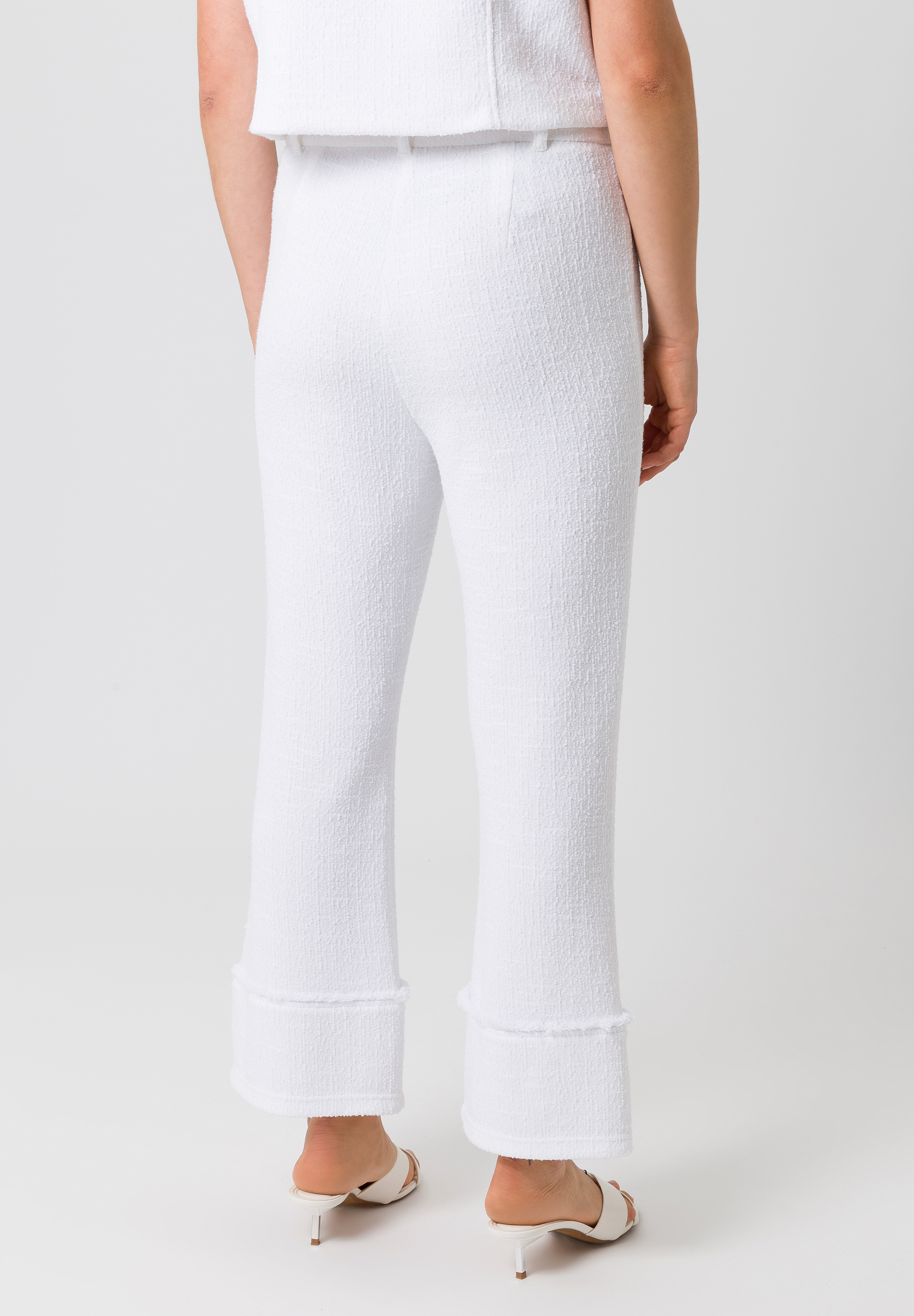 Hose mit dekorativem Saum - Bild 2 Hose mit dekorativem Saum - Bild 2