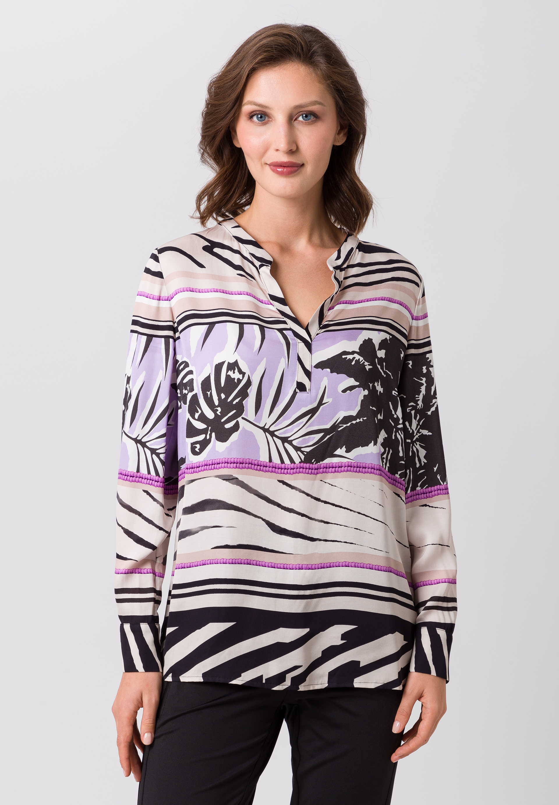 Langarmbluse mit lebhaftem Muster Langarmbluse mit lebhaftem Muster - Produktbild 1