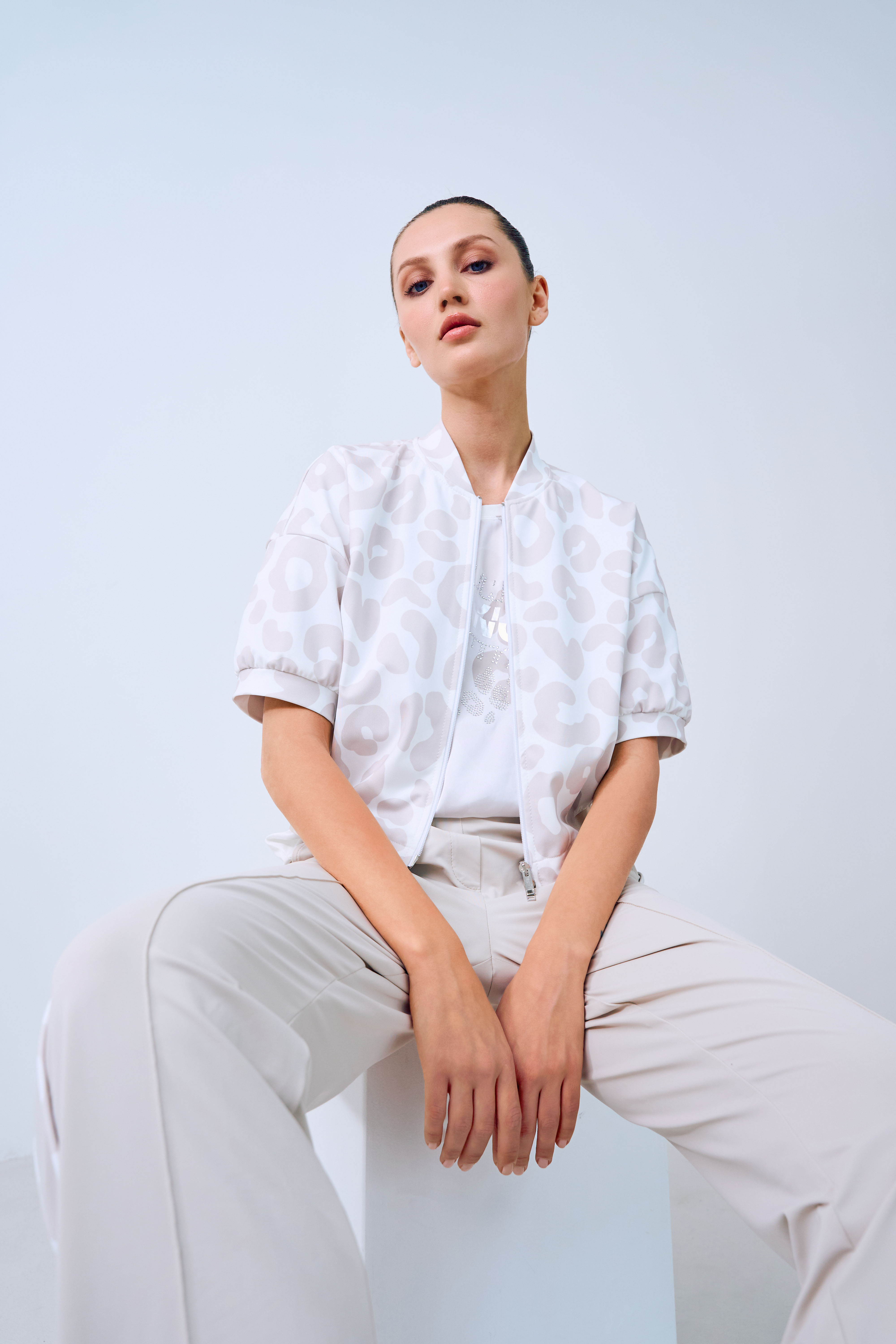 Jacke, Bomberjacke, Leoprint, Hellgrau, Casualwear