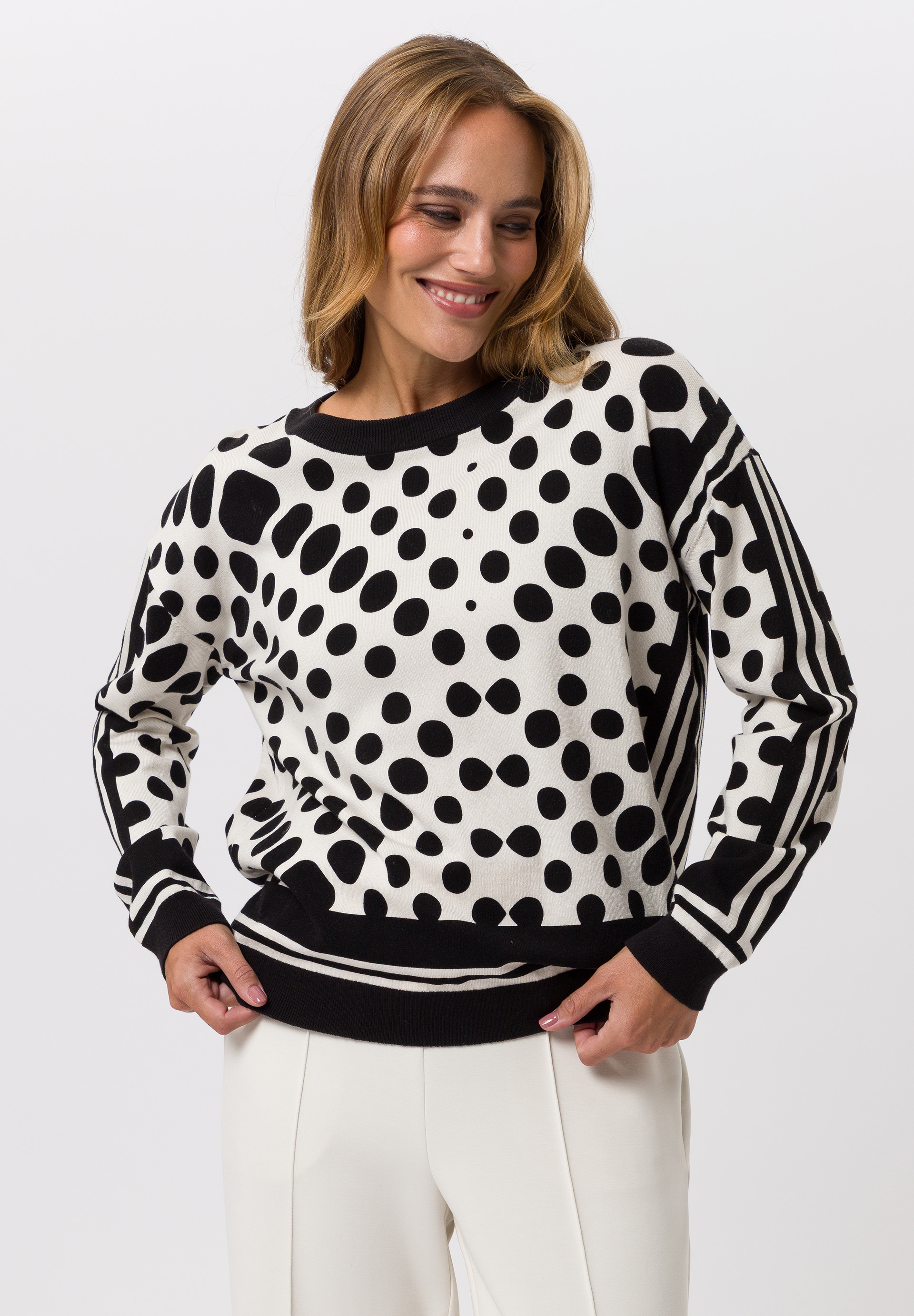 Strickpullover mit Statement-Muster - Produktbild 1