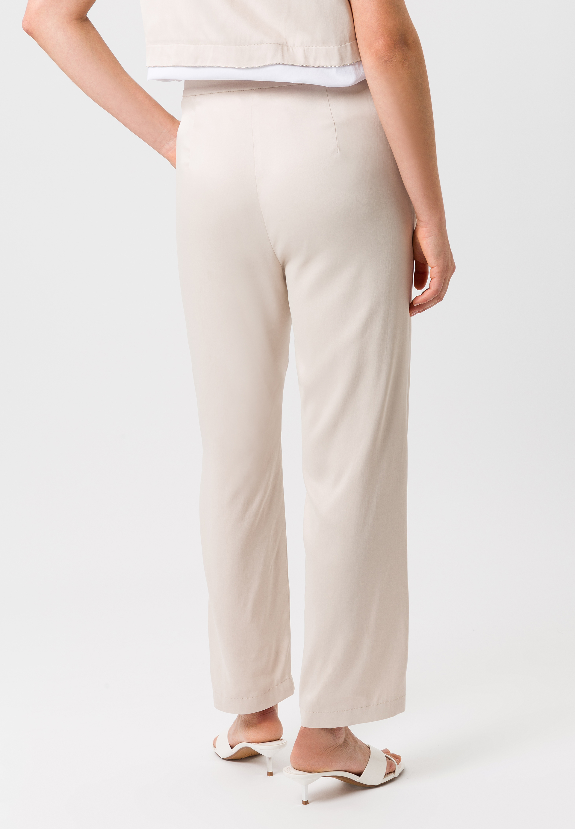 Trousers with discreet slit pockets - Bild 2 Trousers with discreet slit pockets - Bild 2