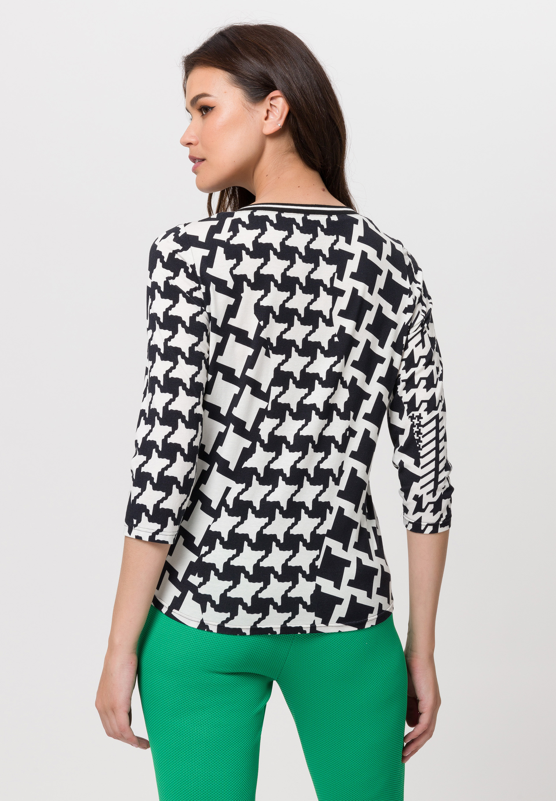 Shirt with houndstooth pattern and front print - Bild 2 Bluse, Langarm, Ärmel, Hemd, Person, Bluse, Langarm, Ärmel, Hemd, Person, Bluse, Langarm, Ärmel, Hemd, Person, Bluse, Langarm, Ärmel, Hemd, Person, Bluse, Langarm, Ärmel, Hemd, Person, Bluse, Langarm, Ärmel, Hemd, Person