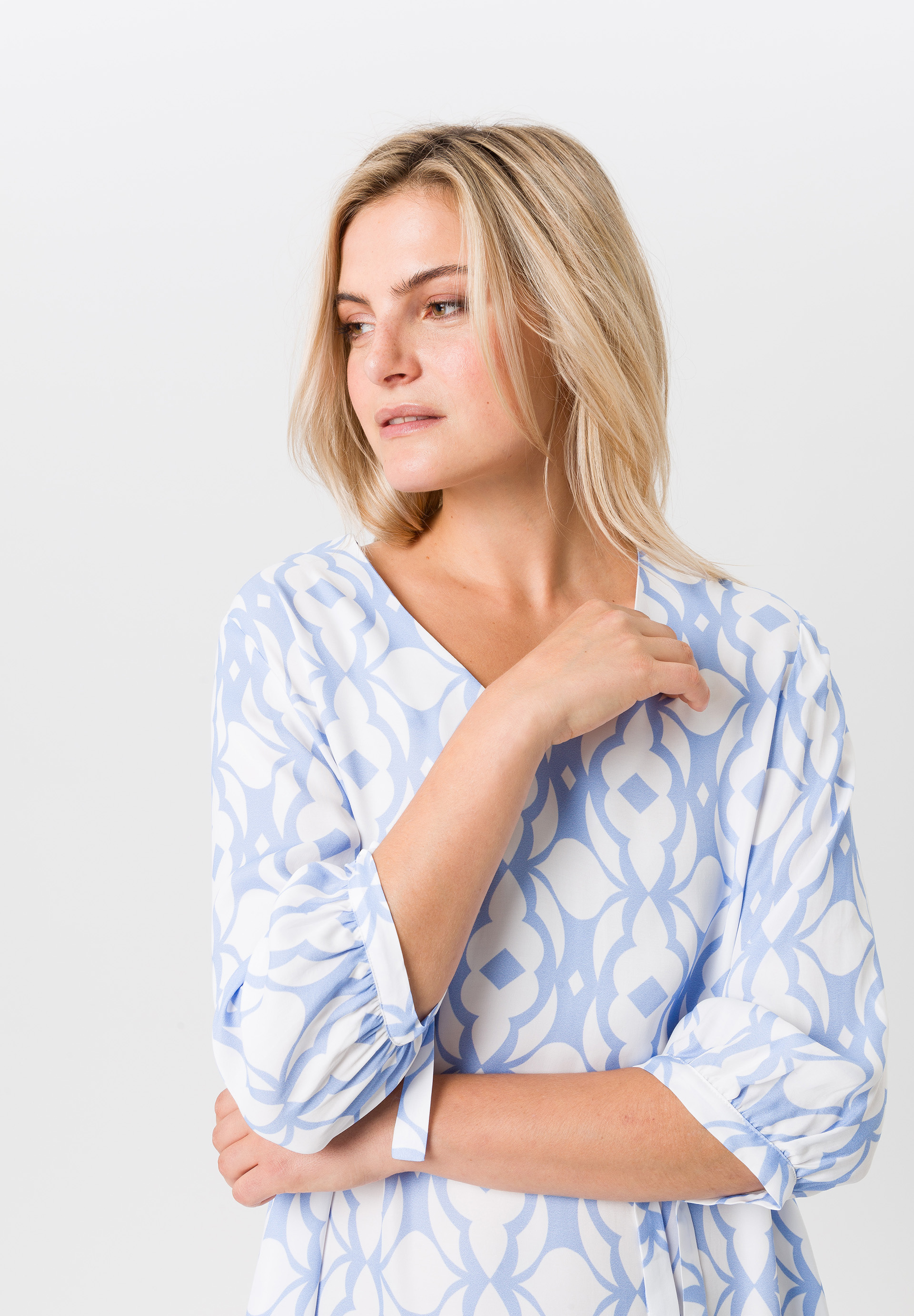 Blouse dress with graphic pattern - Bild 4 Blouse dress with graphic pattern - Bild 4