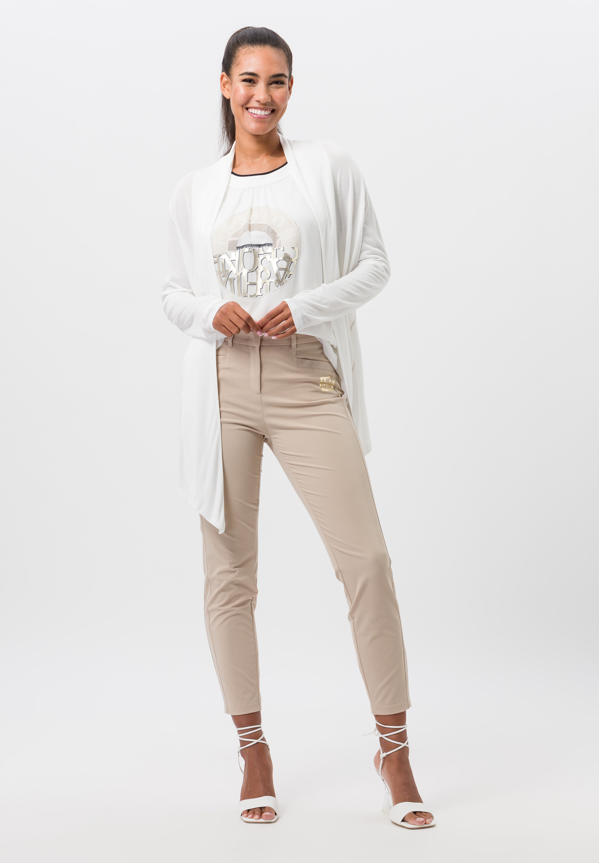 Leichtjacke mit coolem Rückenprint und Nieten - Produktbild 2