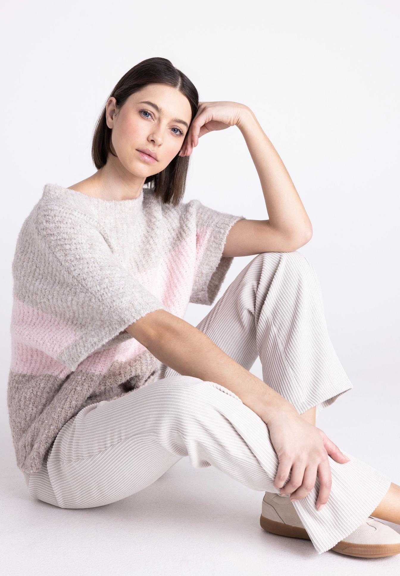 Pullover, Strickpullover, Oversized, Pastellfarben, Hosen-Set?, Pullover, Strickpullover, Oversized, Hauthic?, Graustufen?, Pullover, Strickpullover, Farbblock, Oversized, Mantel