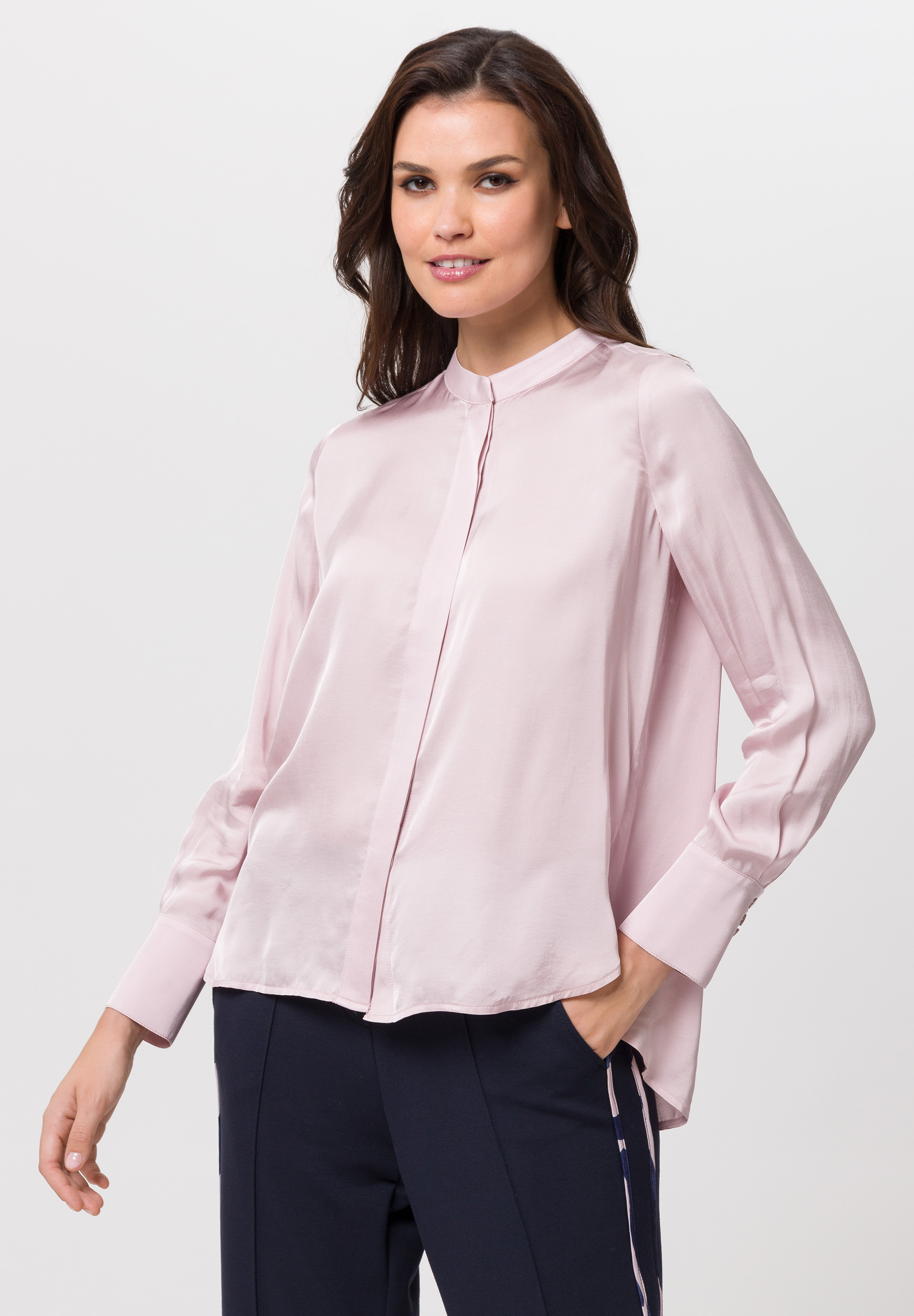 Bluse aus veganer Seide Bluse aus veganer Seide - Produktbild 1