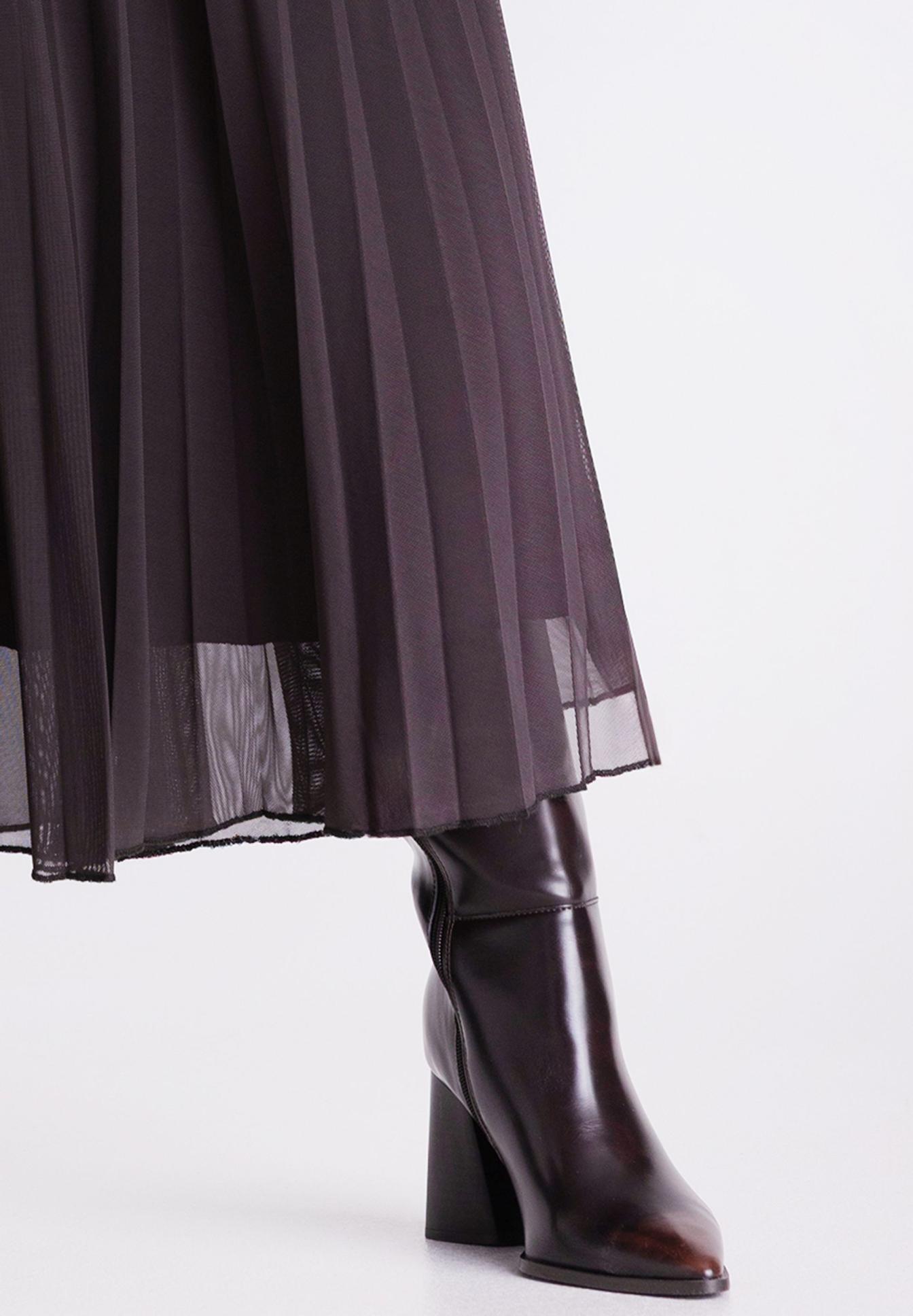 schuh, stiefel, high-heel, knöchelhoher stil, lederboots, dunkelviolett, Stiefel, Stiefeletten, Lederstiefel, Midi-Rock, Stiefel, Stiefelabsatz, knöchelhoher Stiefel, glänzendes Leder, Tüllrock, Teilrock, Ballkleid-Teil, Stiefel, Stiefel, rose-purple
