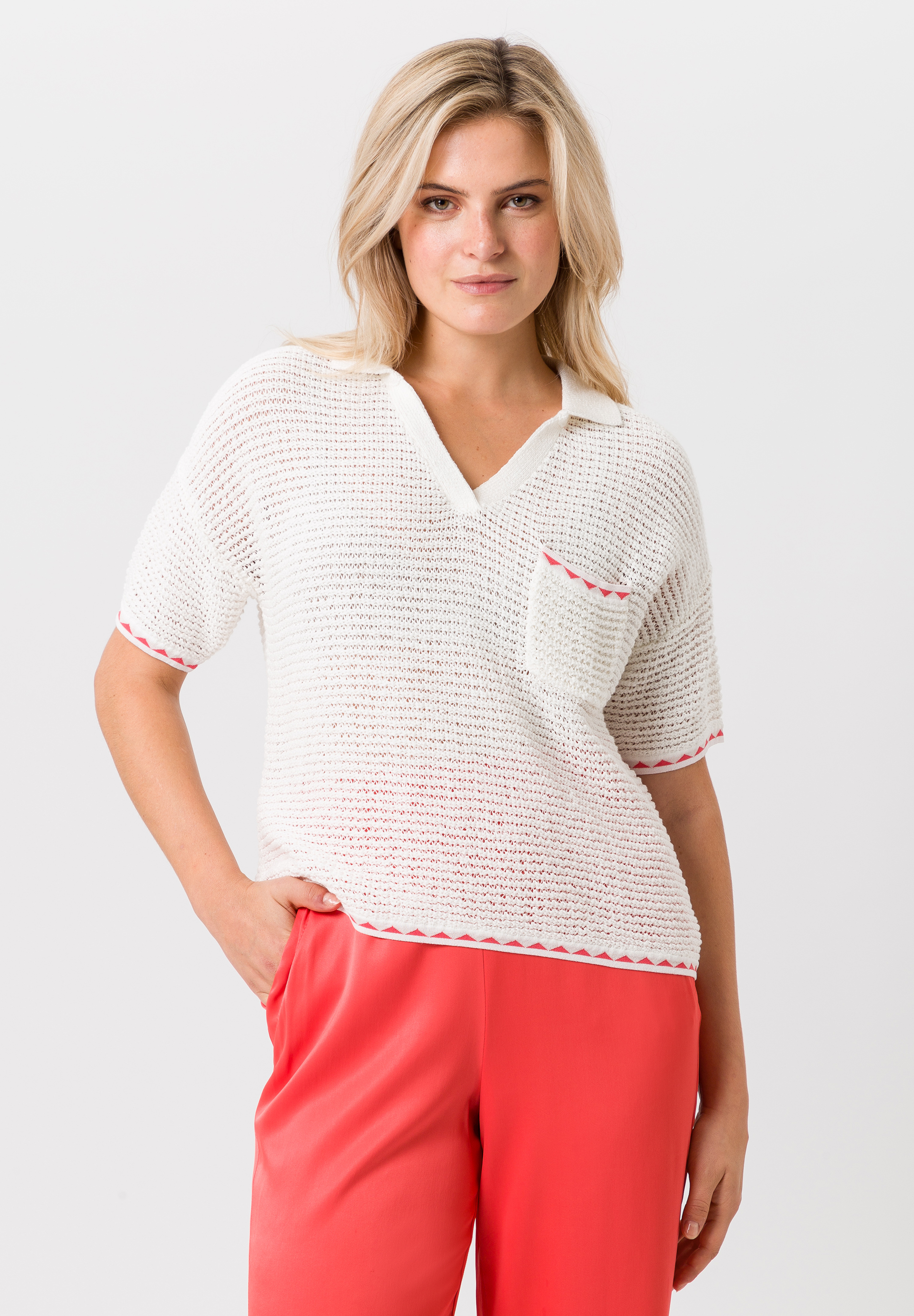 Strickshirt mit kontrastierenden Abschlüssen - Bild 1 Strickshirt mit kontrastierenden Abschlüssen - Bild 1