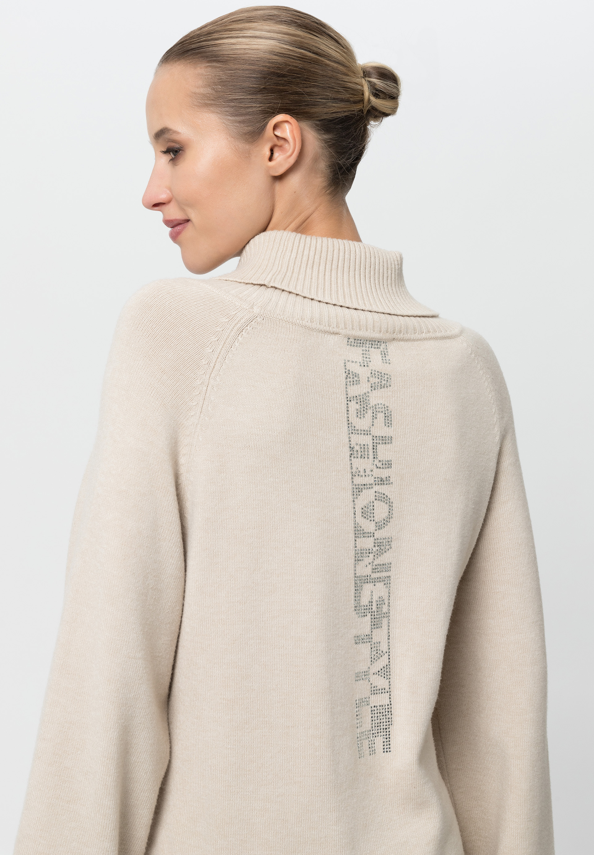 Longstyle-Pullover mit hohem Front-Schlitz - Bild 4 Longstyle-Pullover mit hohem Front-Schlitz - Bild 4