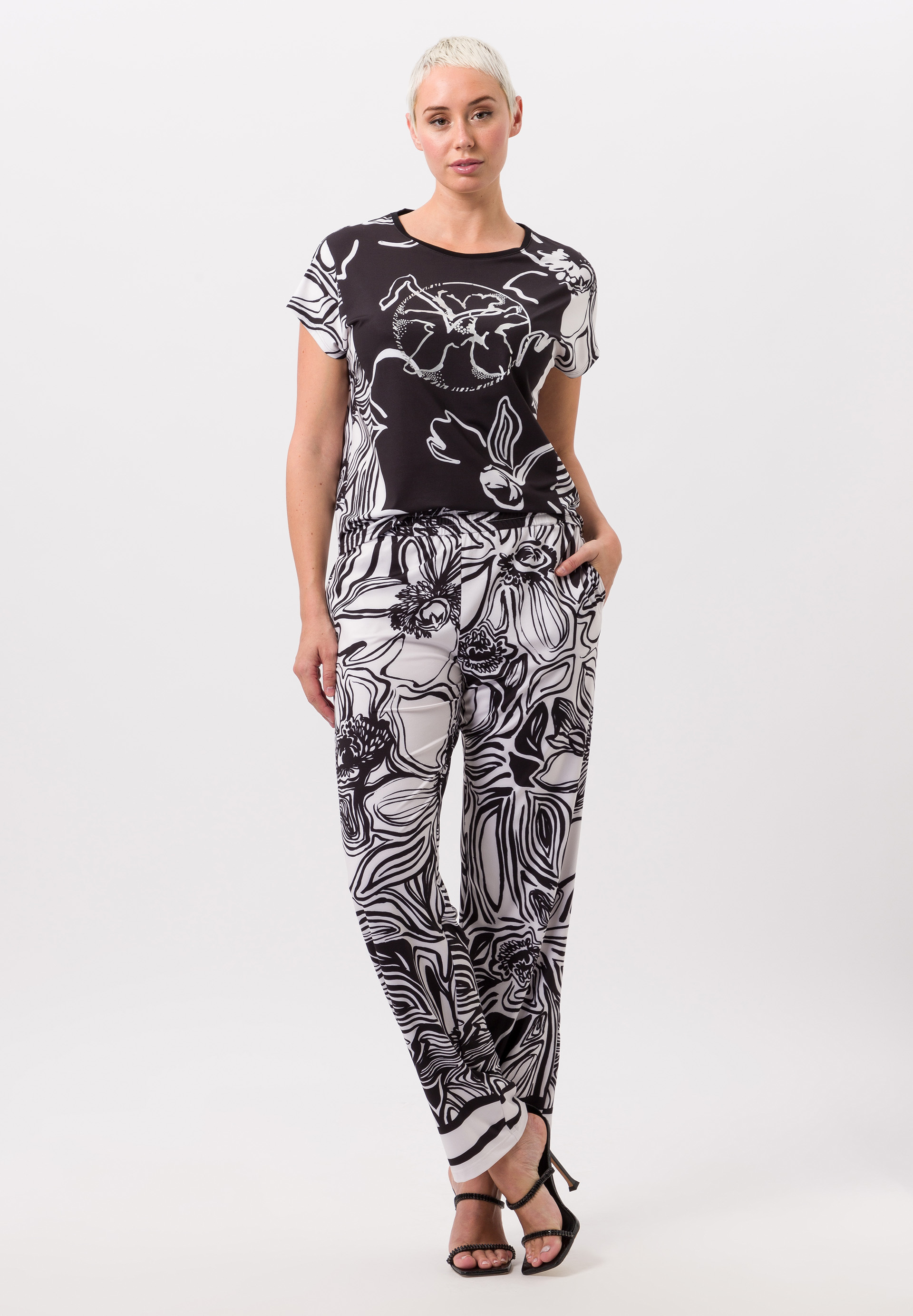 Shirt mit Alloverprint und Kimonoärmeln - Produktbild 2