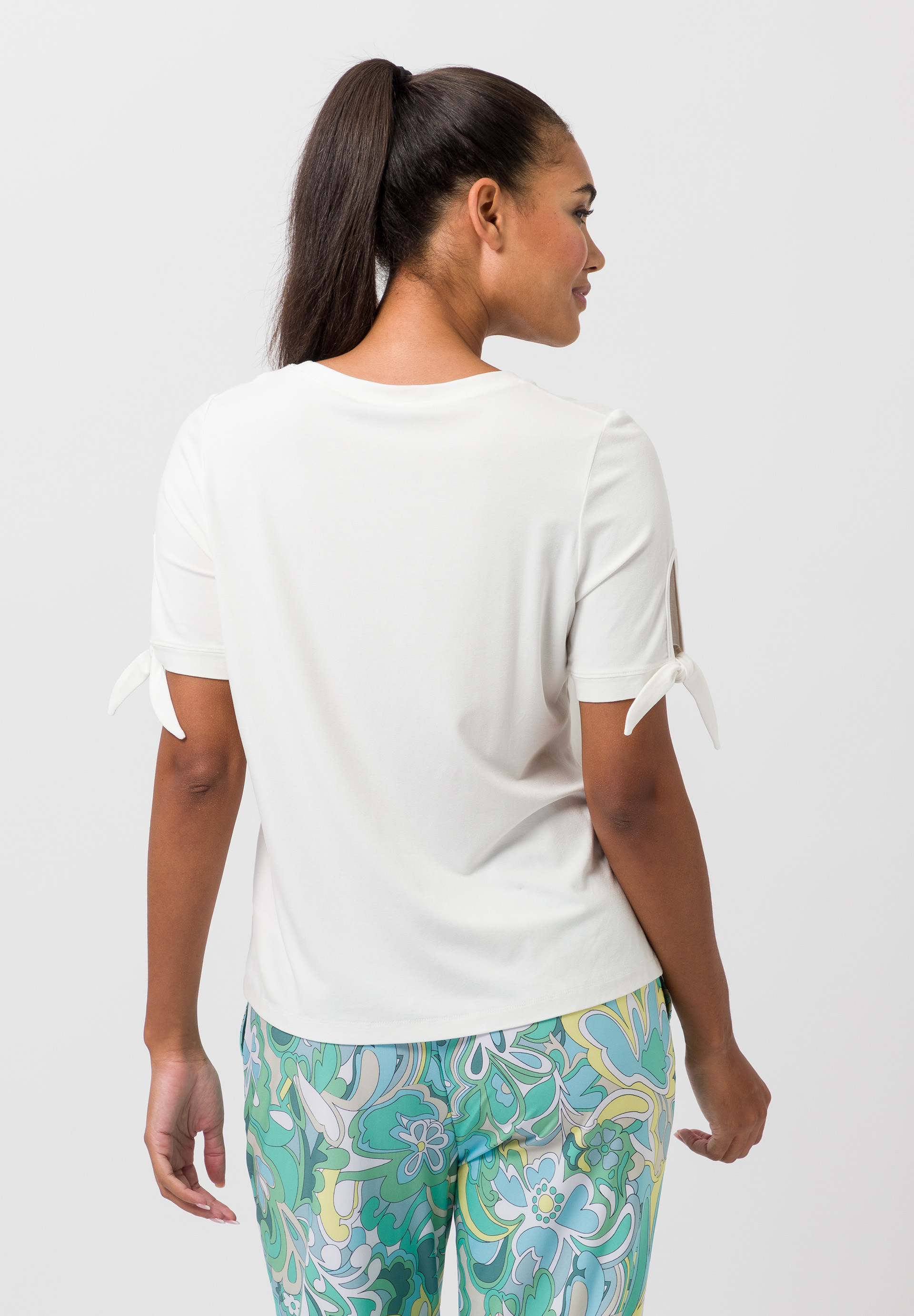 Shirt mit glitzernden Nieten - Bild 2