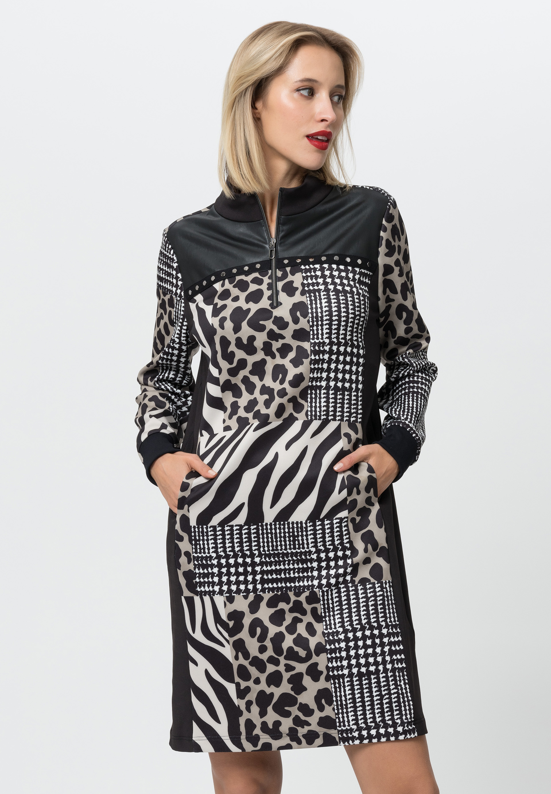 Dress in patchwork design - Product Image 1