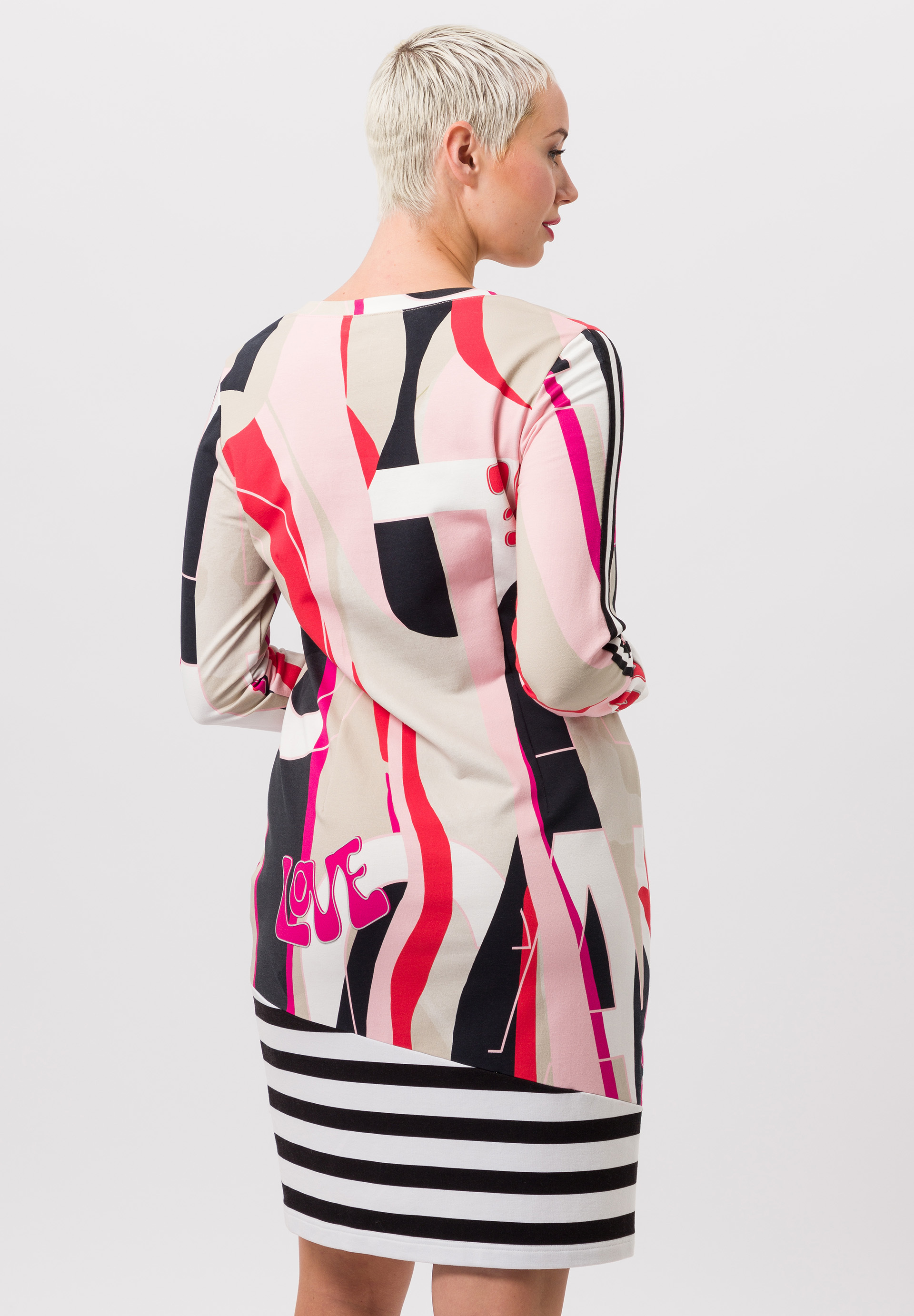 Kleid in dezent sportlicher Optik - Bild 2